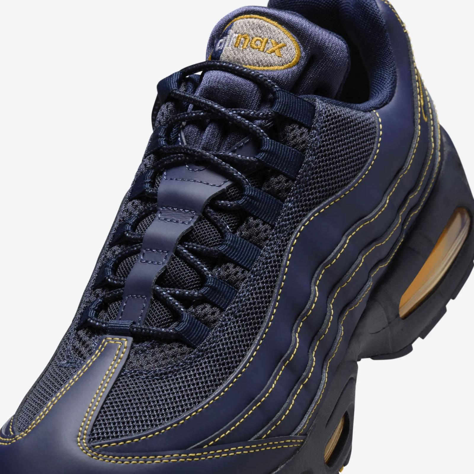 Nike Air Max 95 OG Big Bubble Michigan IB7936-400 Release Date Summer 2025