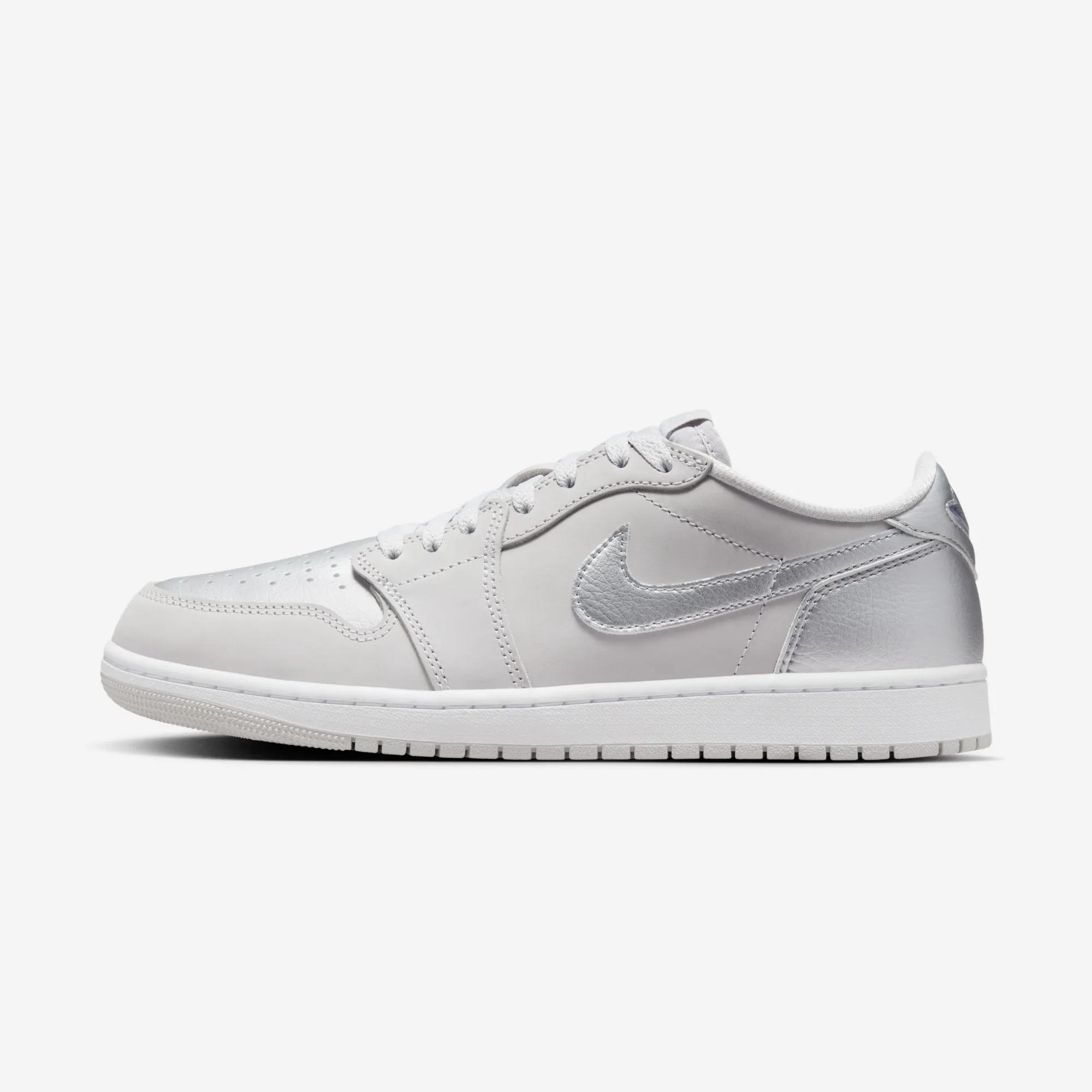 Air Jordan 1 Retro Low OG “Metallic Silver”