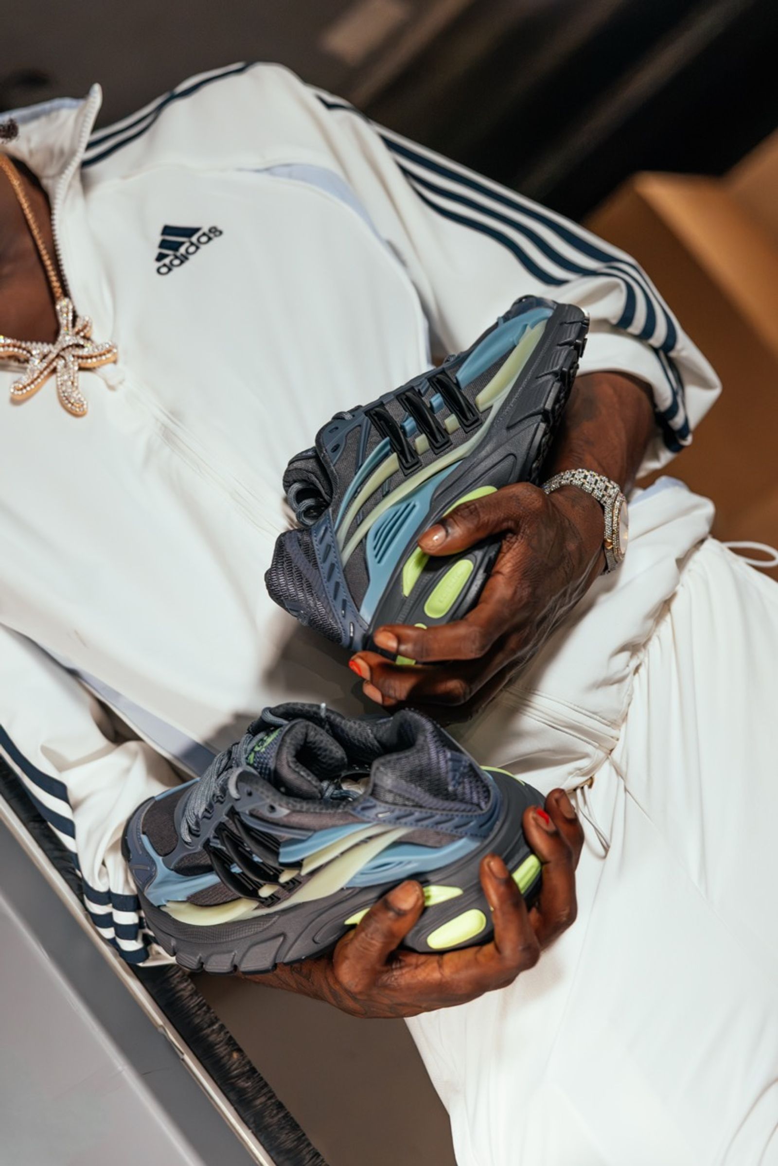 adidas Originals and VIRGINIA Release the Limited-Edition VIRGINIA Adistar Jellyfish in Storm with ØWAY