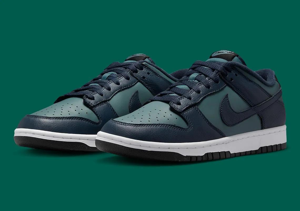 Nike Dunk Low Armoury Navy