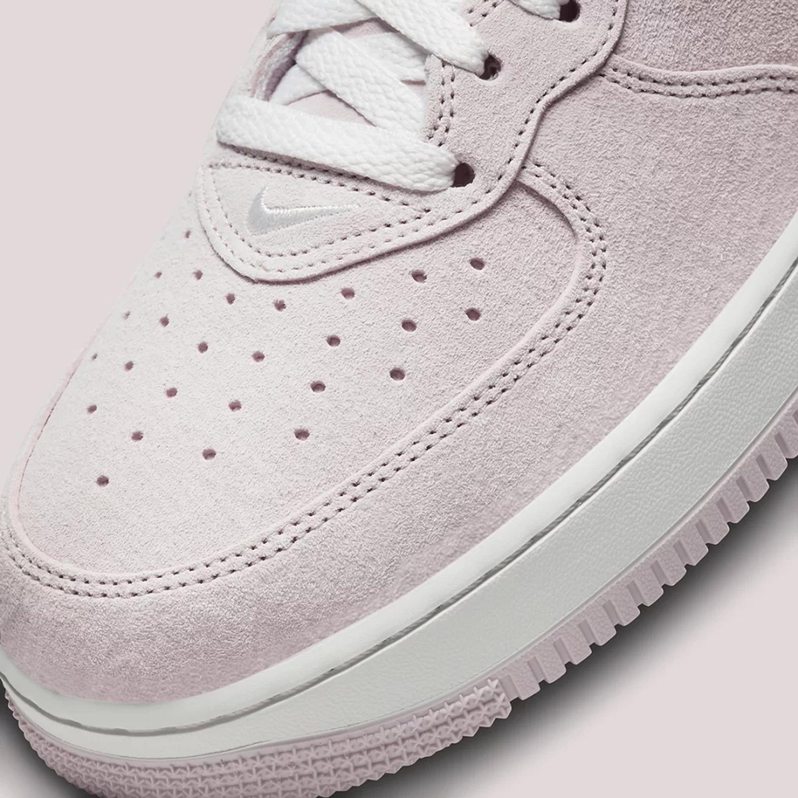 Nike Air Force 1 Mid QS Venice