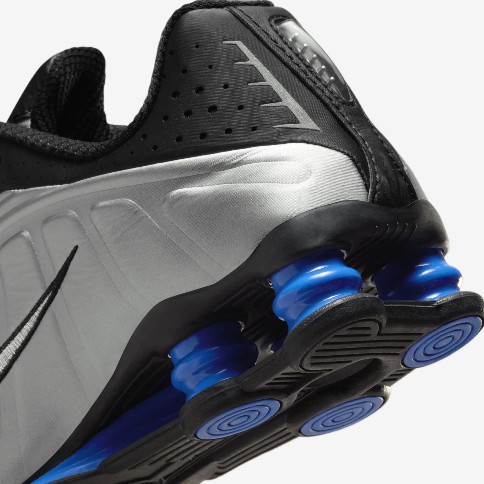 Nike Shox R4 Black / Metallic / Blue AR3565-006