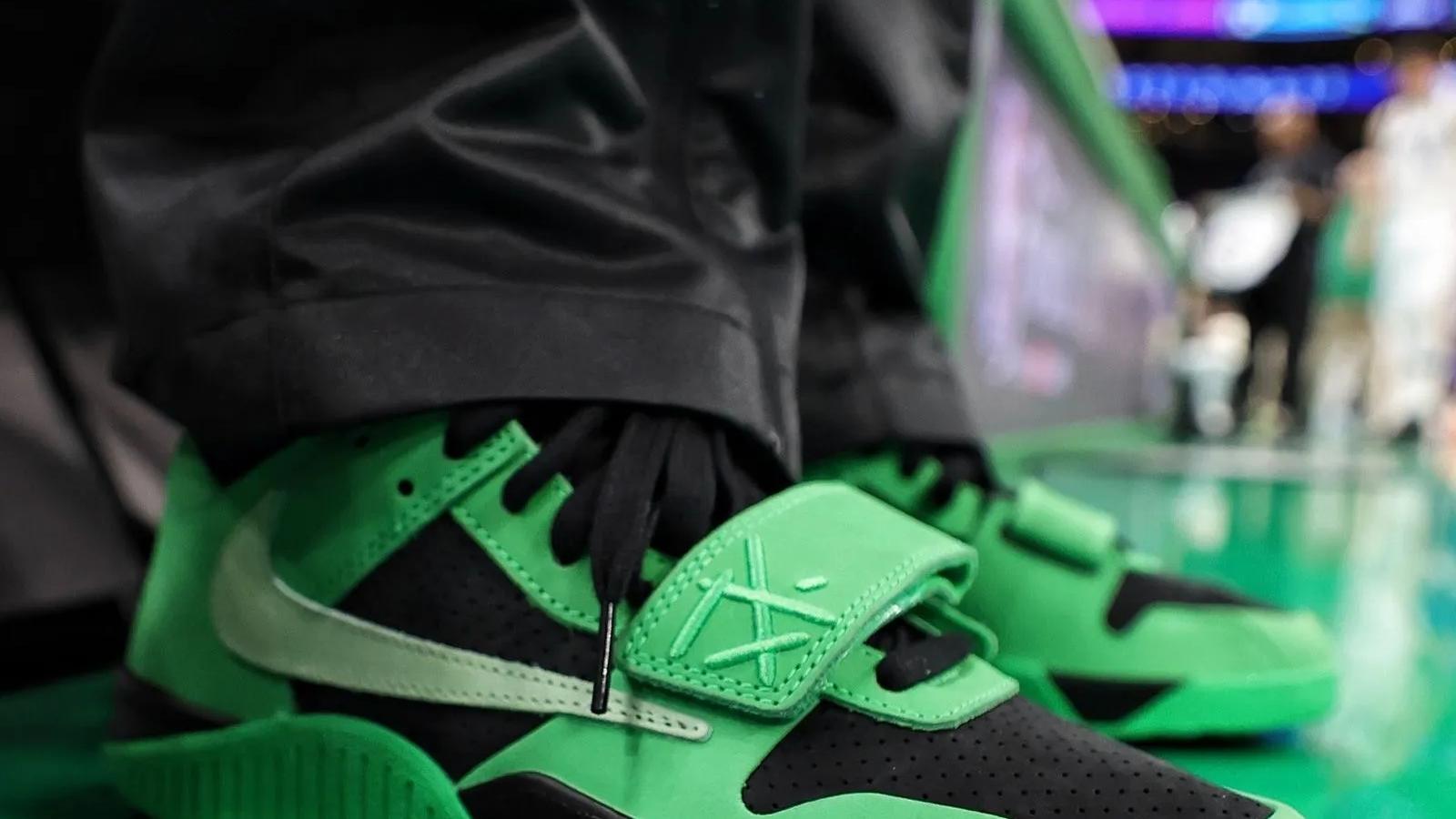 Travis Scott x Jordan Jumpman Jack “Green Spark”