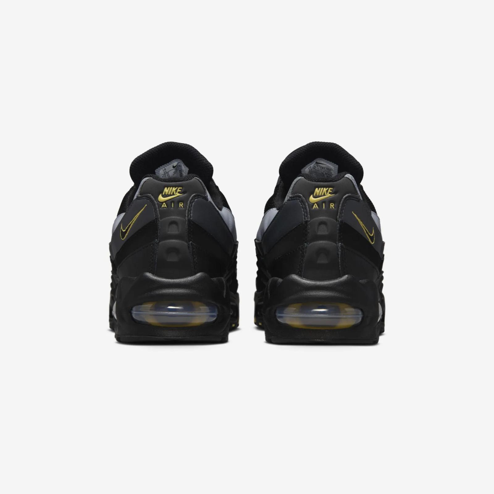 Nike Air Max 95 OG Big Bubble Batman 2025 Release Date IB7862-002