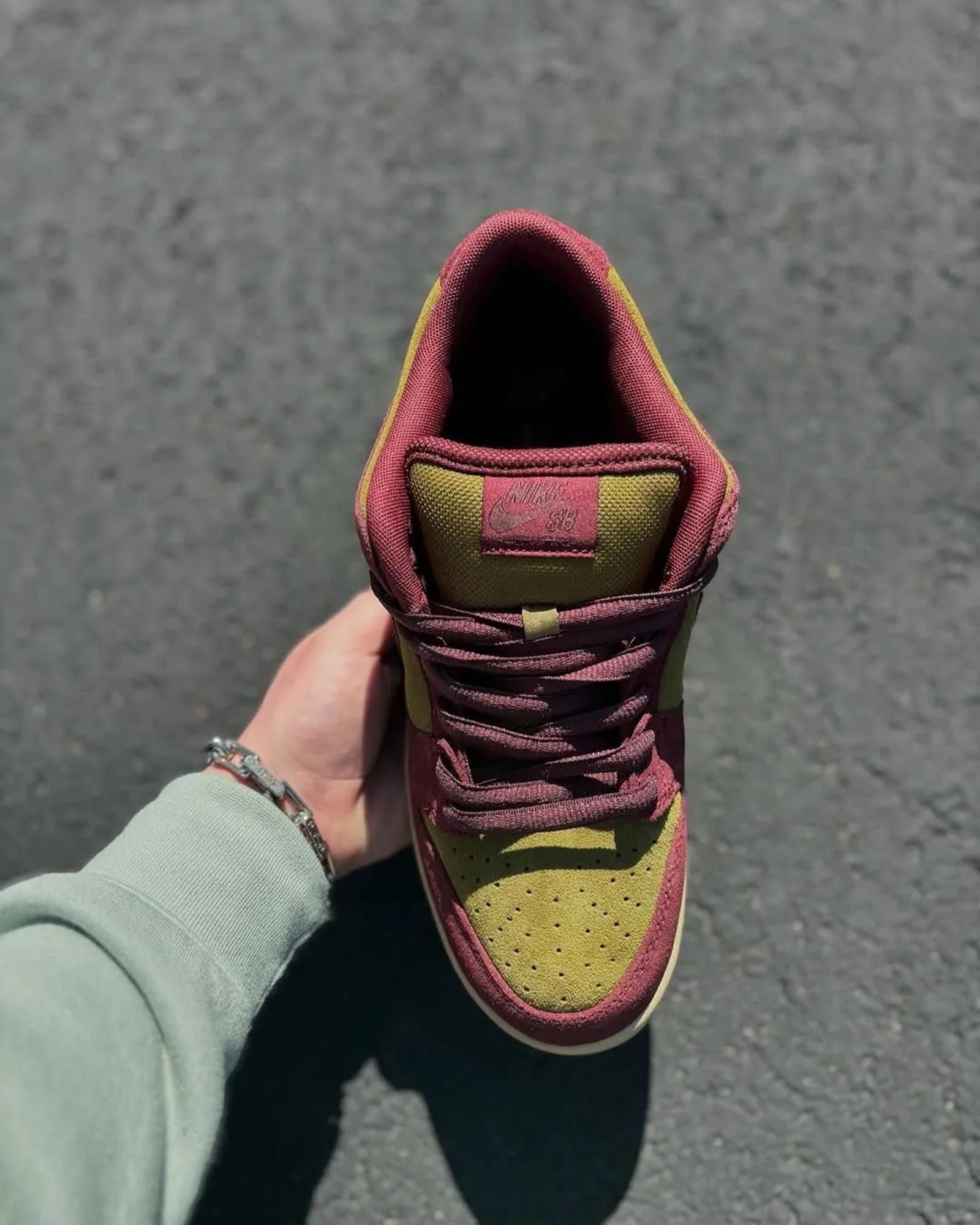 Nike SB Dunk Low Pro Dark Team Red HQ1625-600