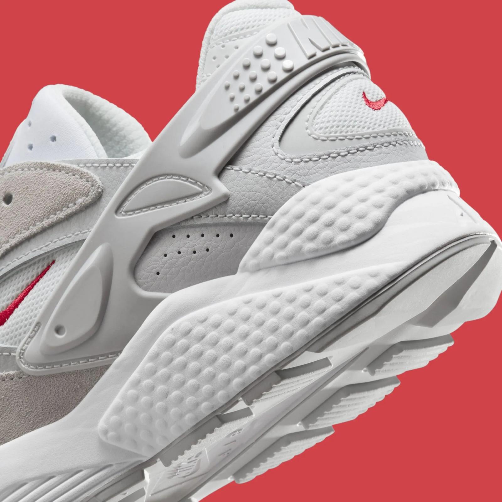 nike-air-huarache-runner-summit-white-dz3306-102-release-date-1