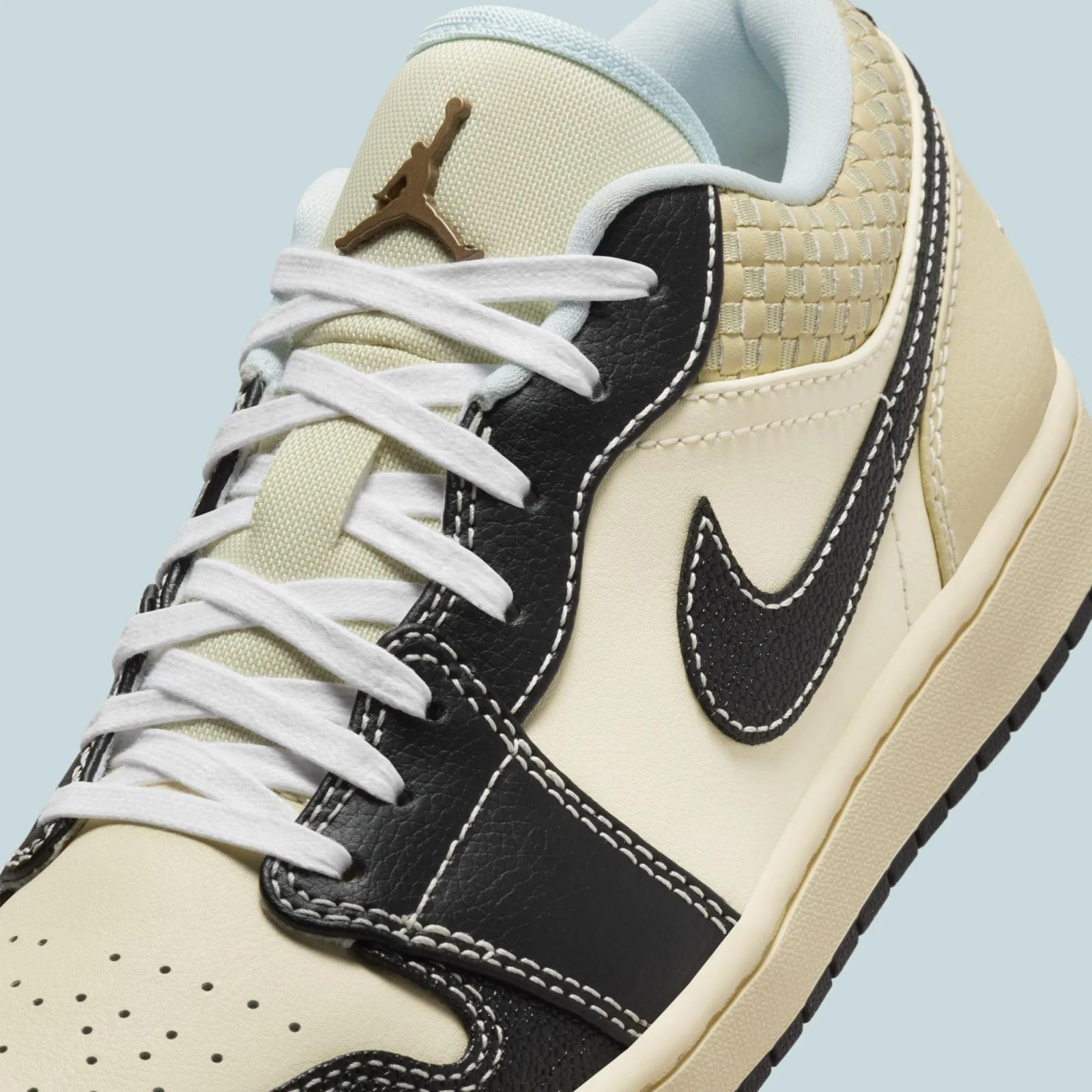 Air Jordan 1 Low SE Coconut Milk / Glacier Blue