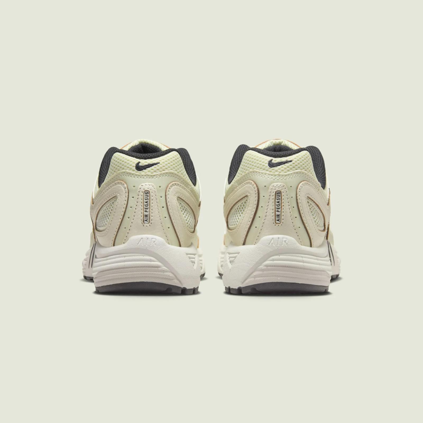 Nike Air Peg 2K5 Sea Glass / Chrome FQ3571-001