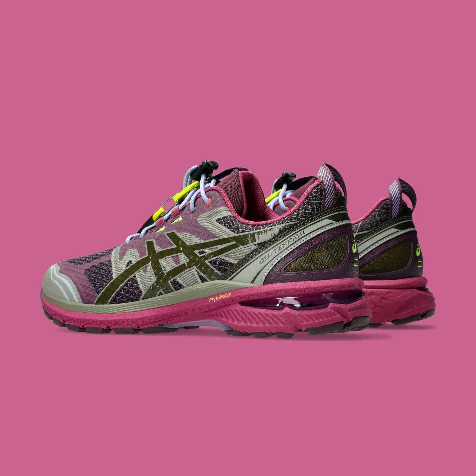 Up There Store x Asics Gel-Terrain 1203A520-500