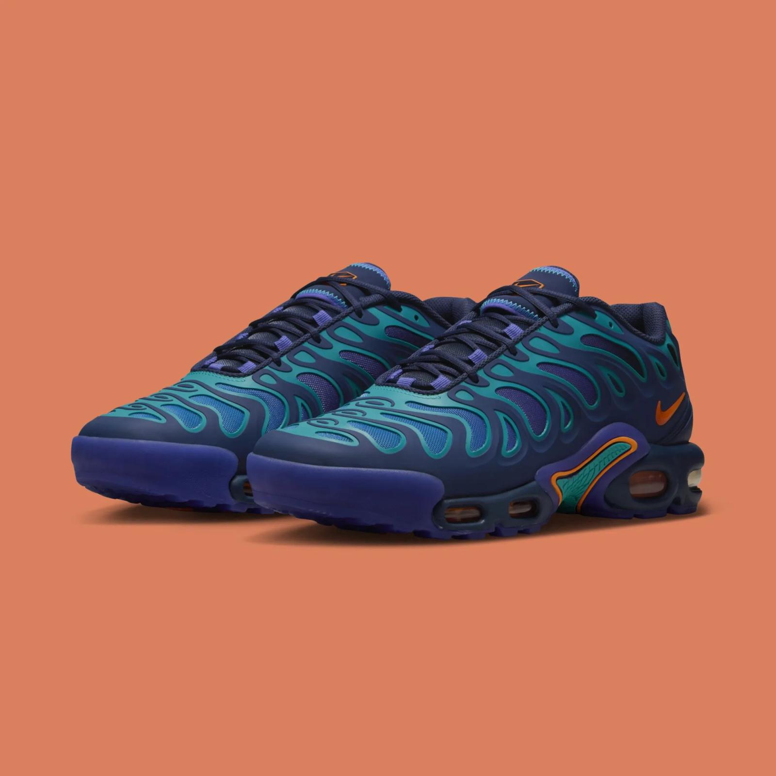 Nike Air Max Plus Drift Midnight Navy / Total Orange FD4290-400