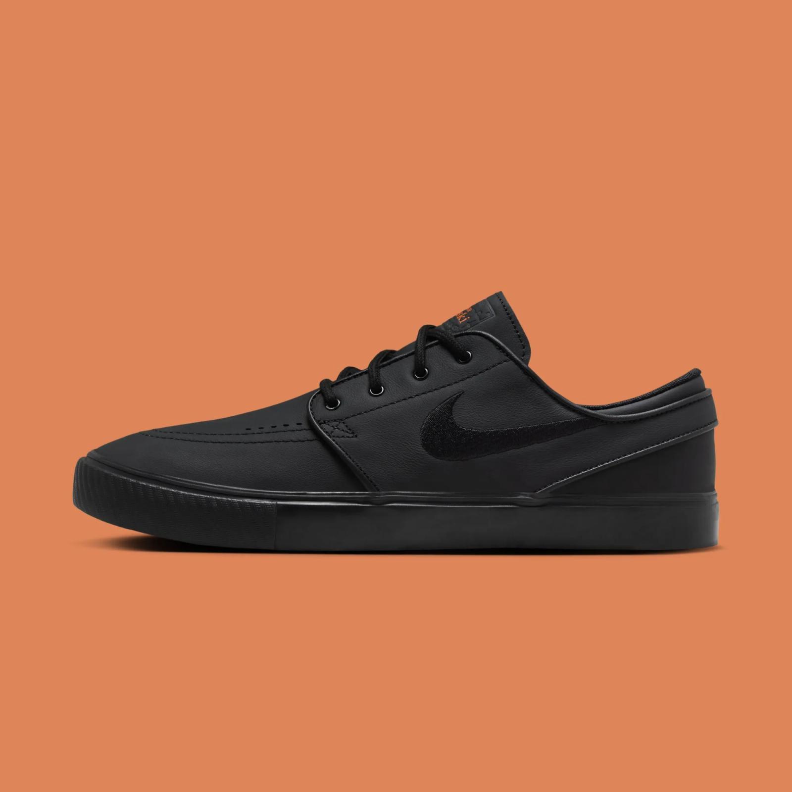 Nike SB Zoom Janoski OG+ ISO “Triple Black”
