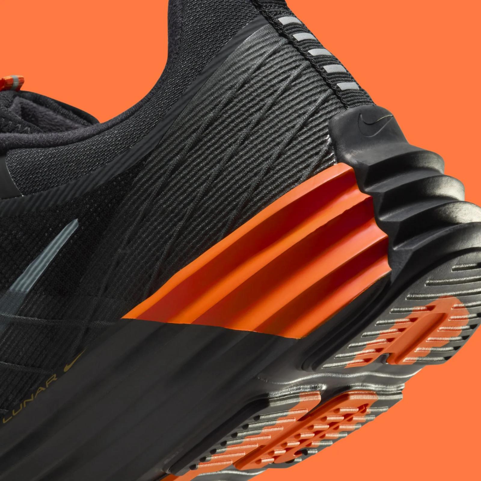 Nike Lunar Roam Black / Safety Orange HJ8999-001