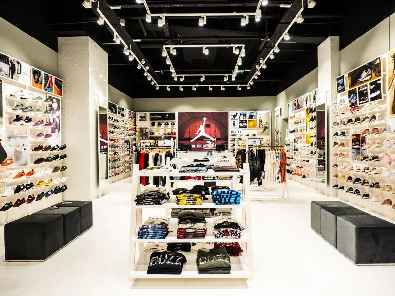 Buzz Sneakers Iulius Mall Cluj-Napoca