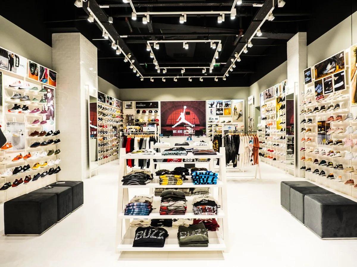 Buzz Sneakers Iulius Mall Cluj-Napoca