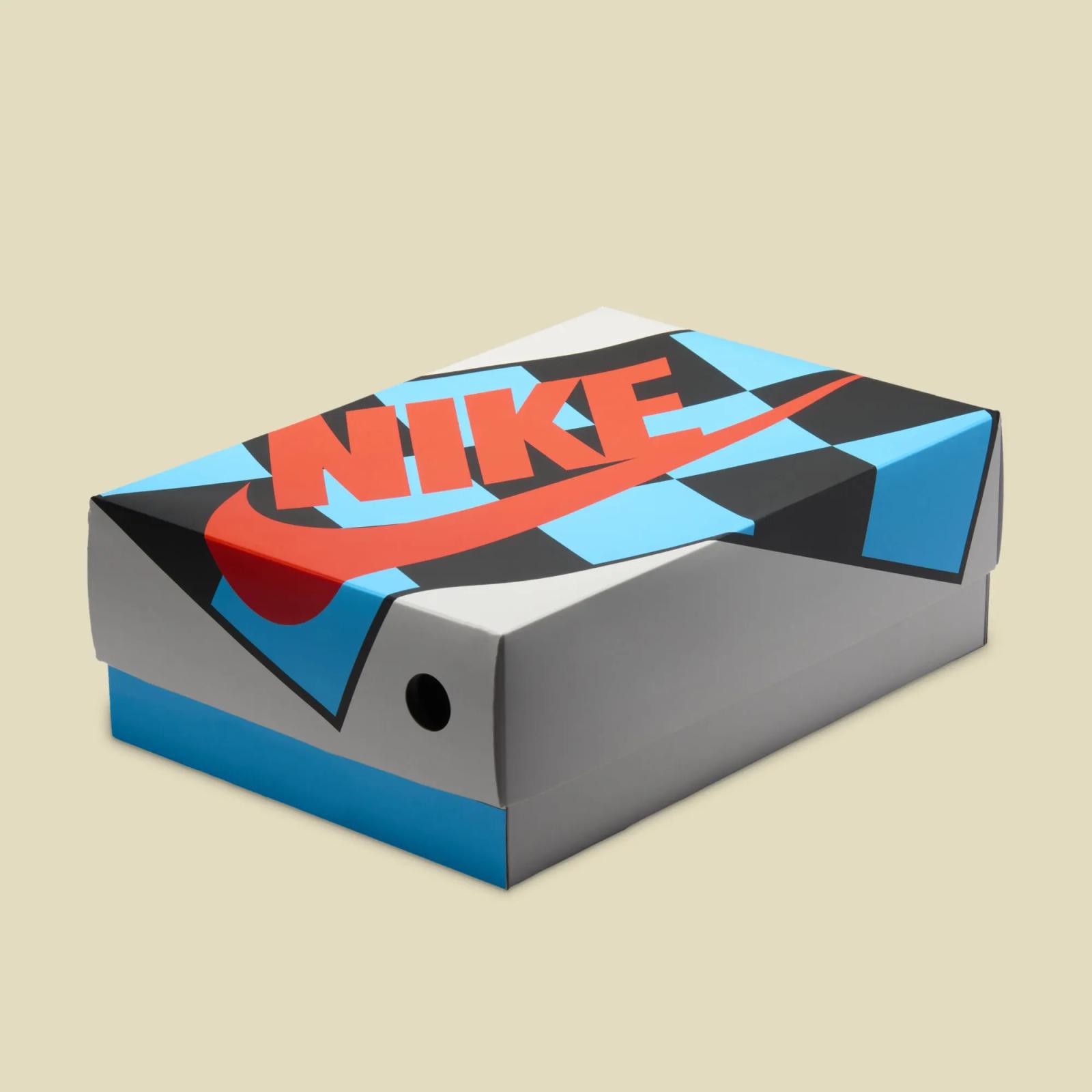 Nike Attack Better With Age HF4317-133