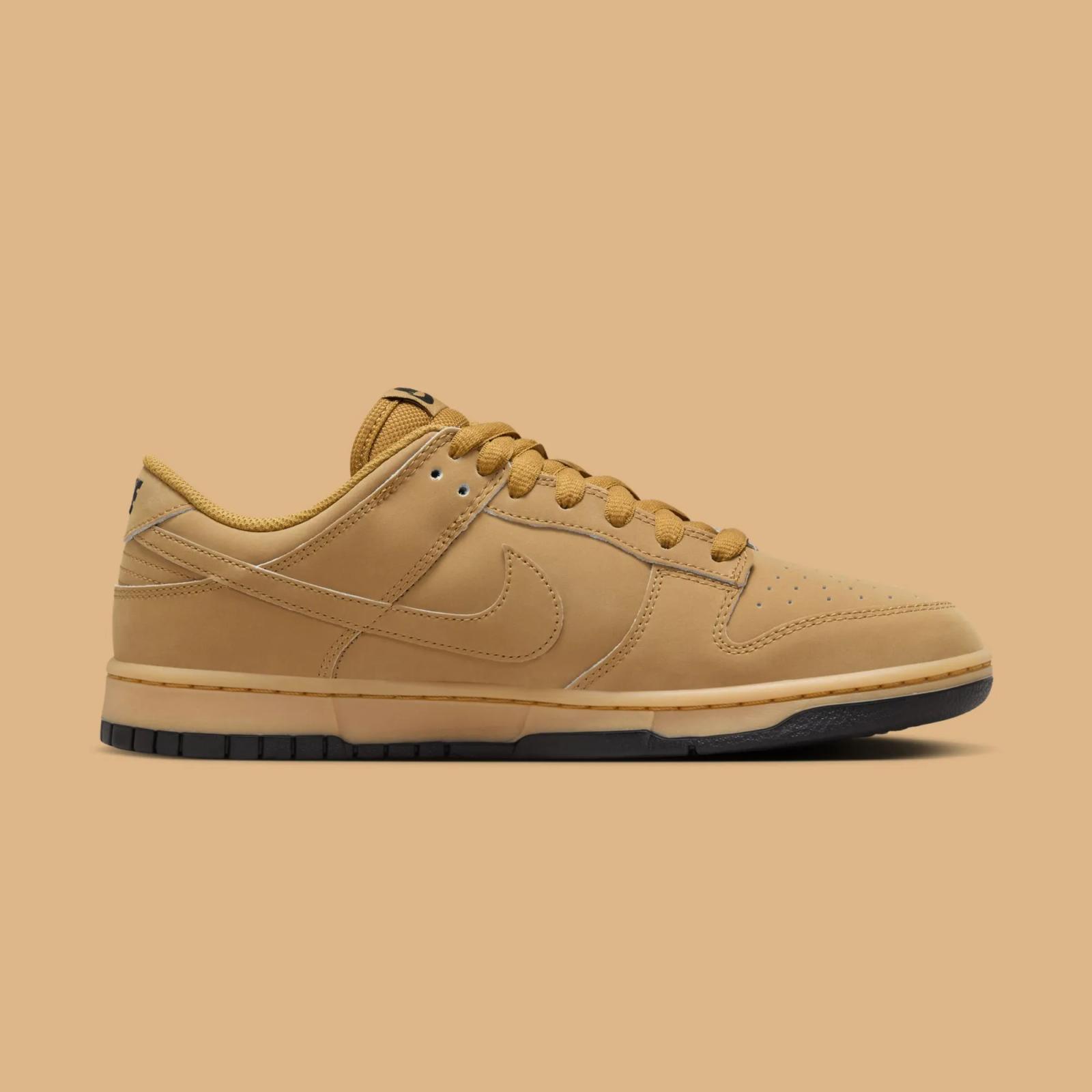 Nike Dunk Low Retro SE Wheat HQ1932-700