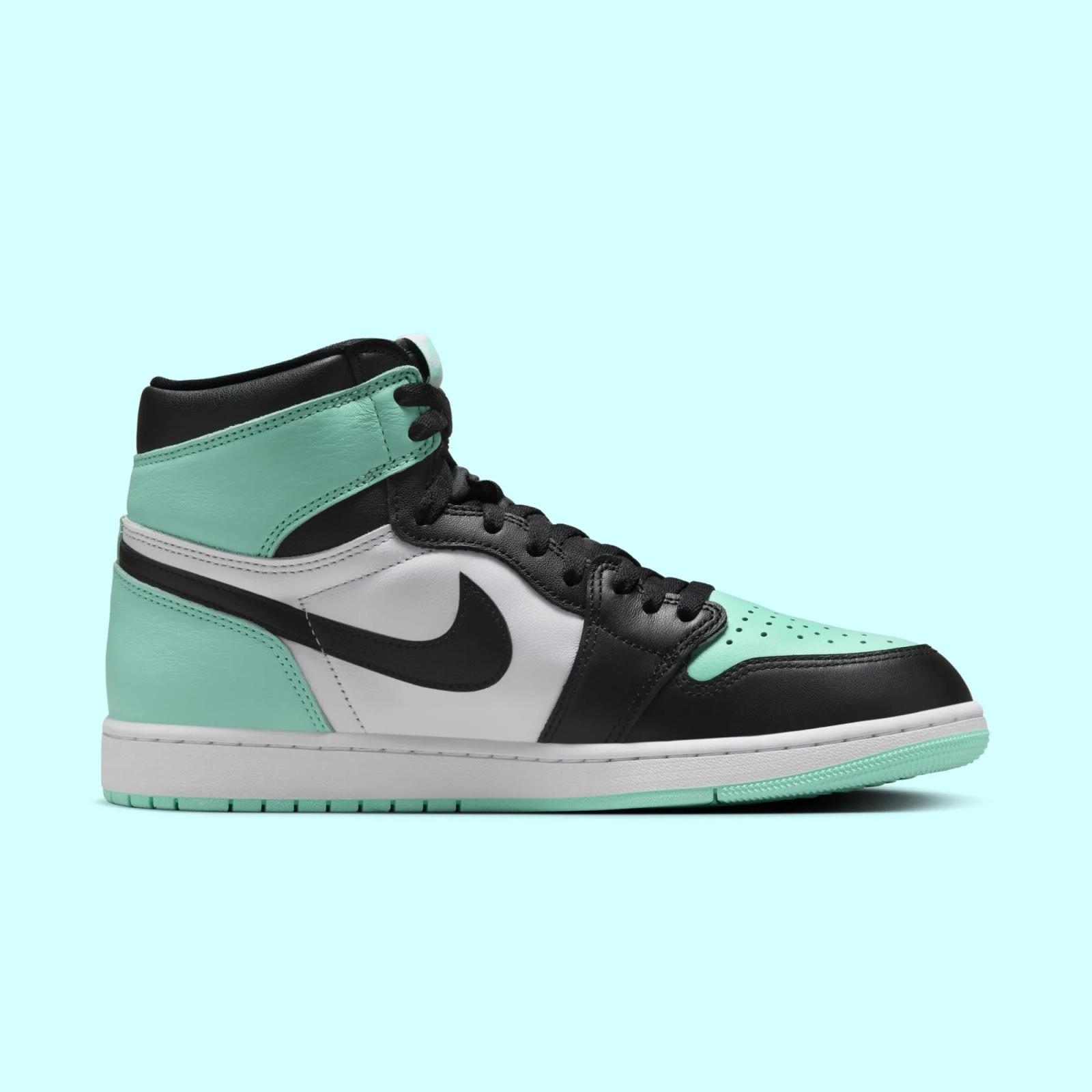 Air Jordan 1 Retro High OG Green Glow DZ5485-130