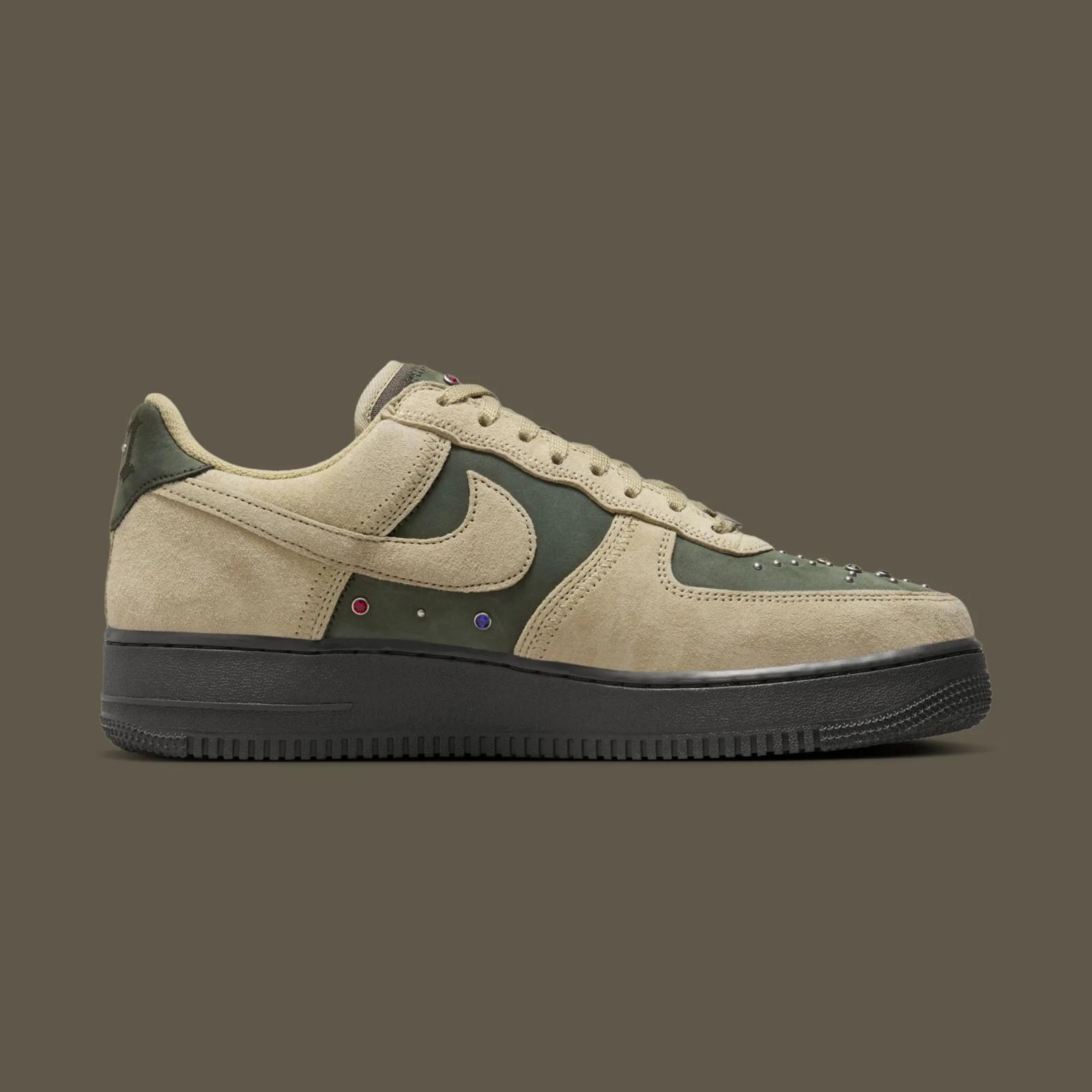 Nike Air Force 1 Low Retro QS HF0674-300