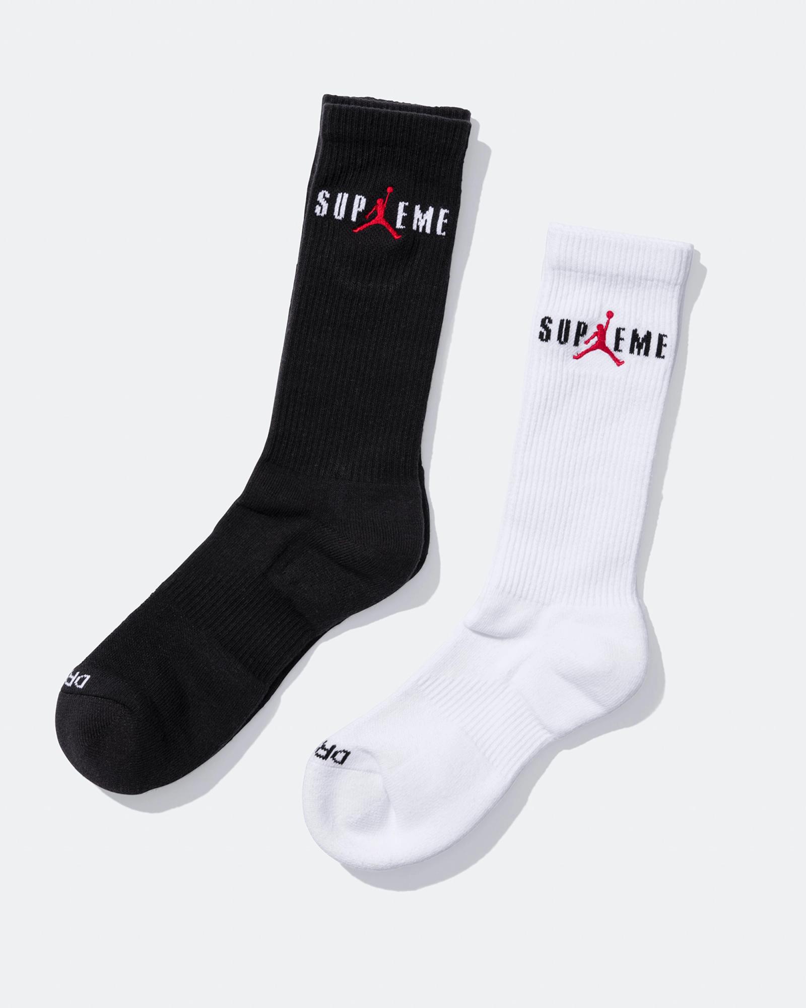 Supreme x Air Jordan Everyday Plus Cush Crew Socks Black White Gym Red HF1398-010 White Black Gym Red HF1398-100