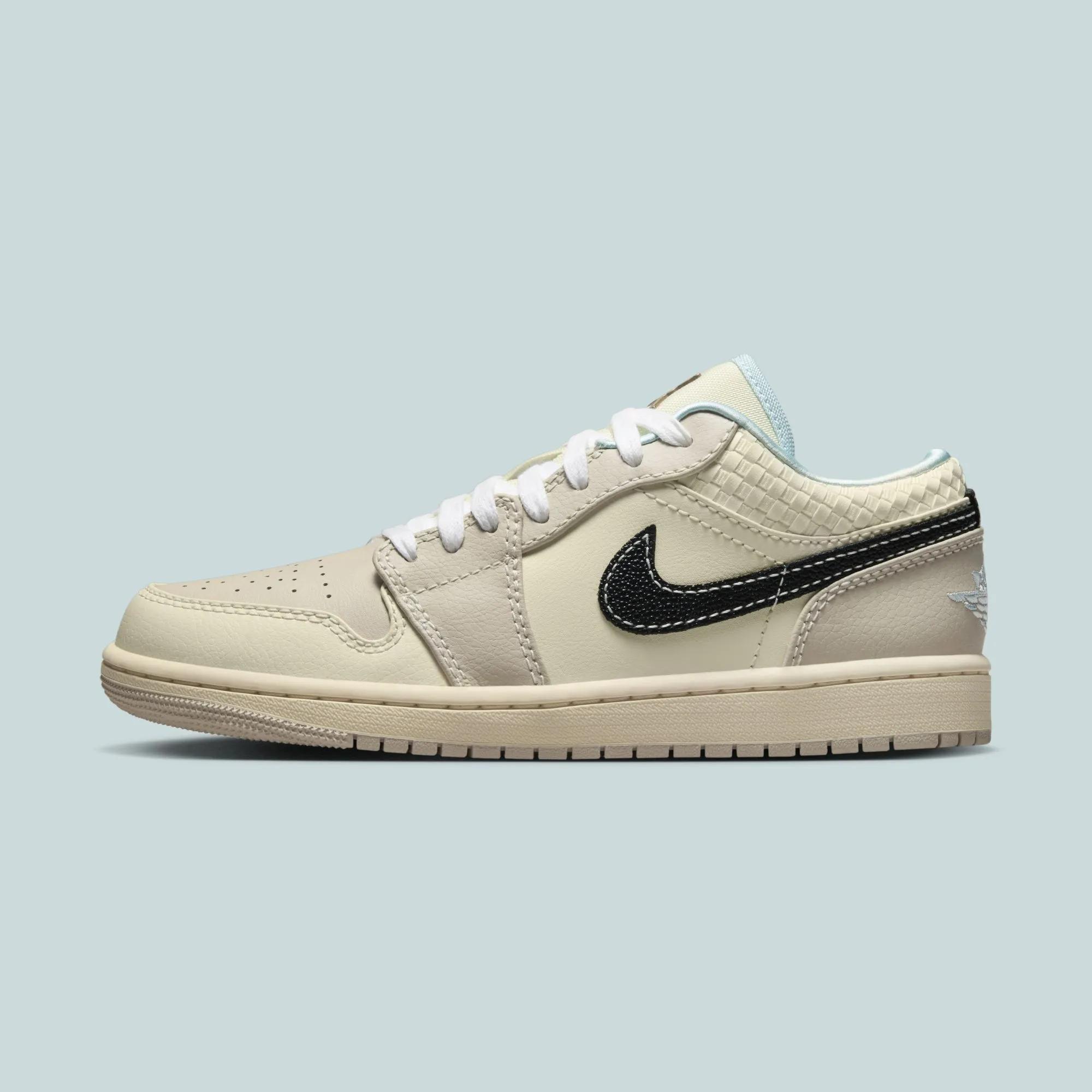 Air Jordan 1 Low SE “Muslin / Glacier Blue”