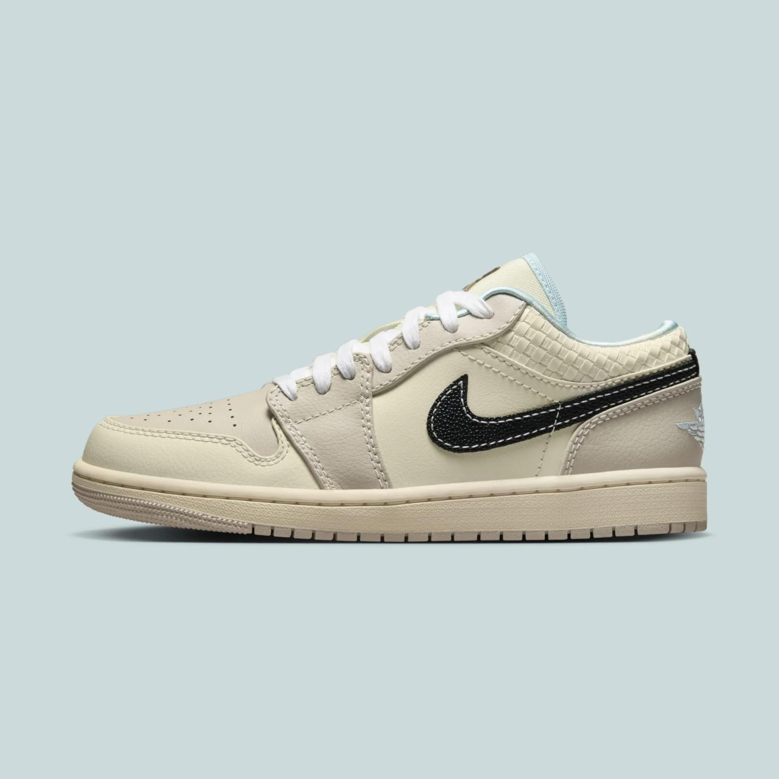 Air Jordan 1 Low SE “Muslin / Glacier Blue”