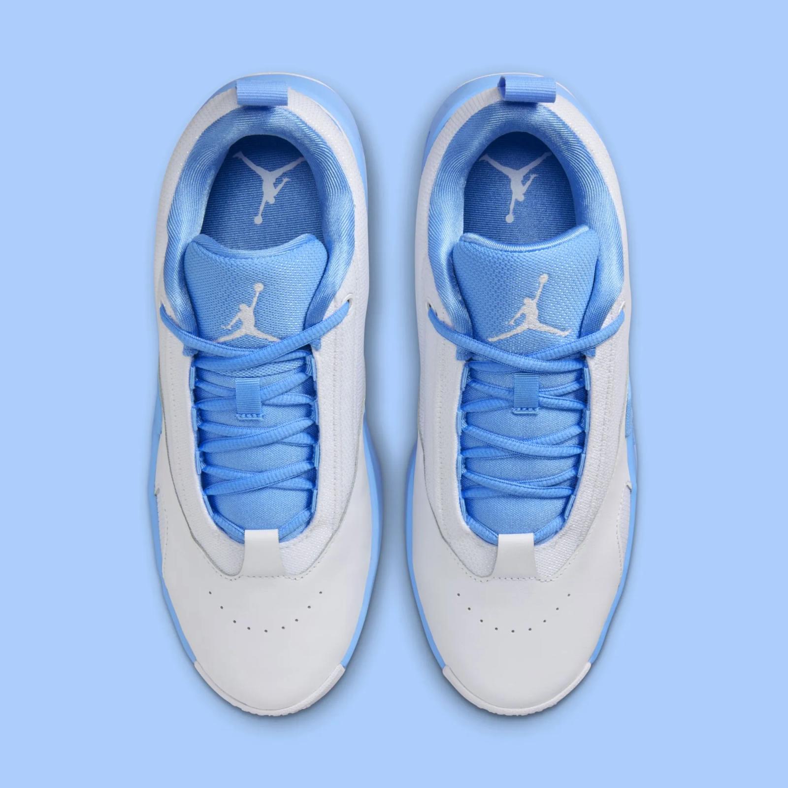 Jordan Max Aura 6 White / University Blue FQ7943-100