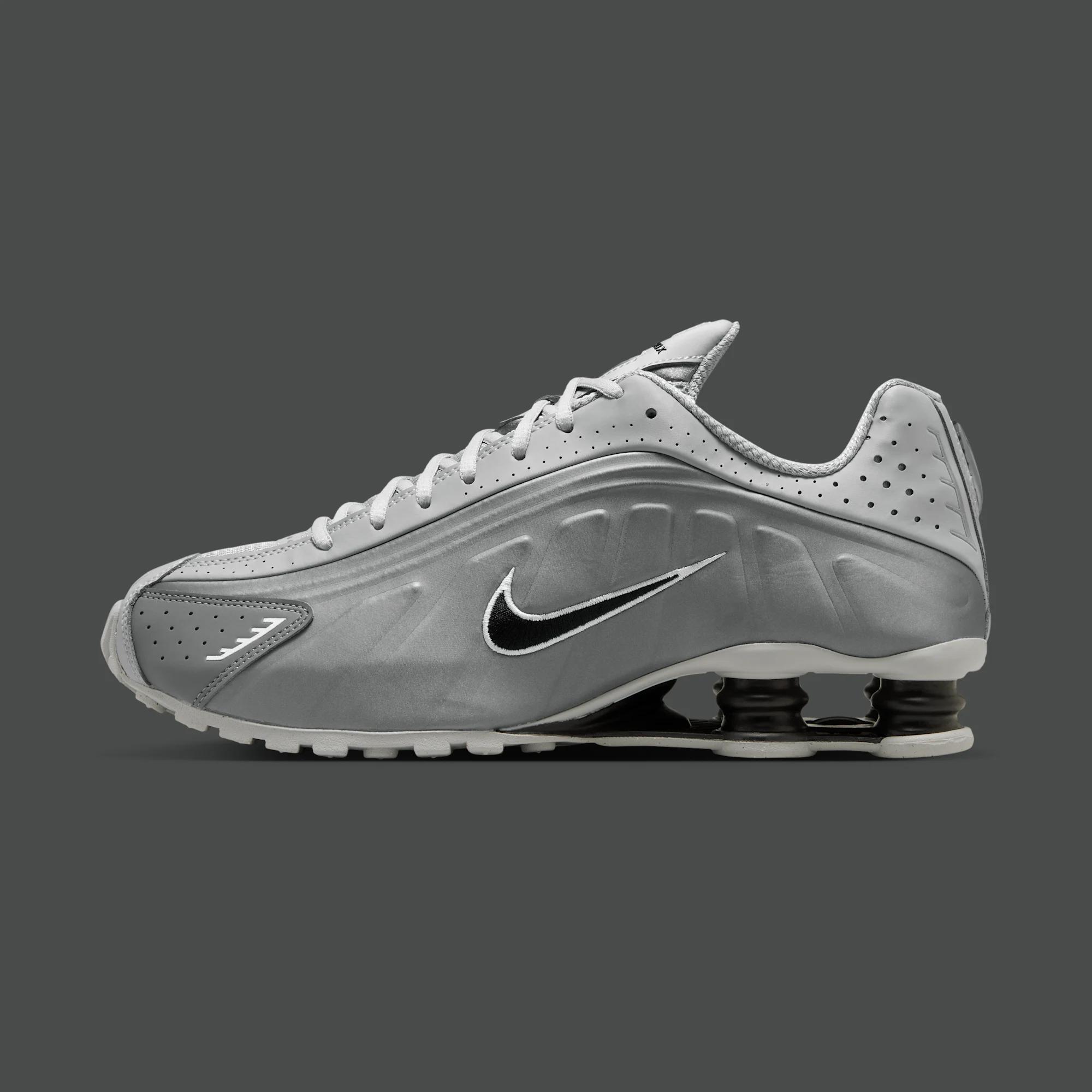Nike Shox R4 "Light Smoke Grey" drops in 2026