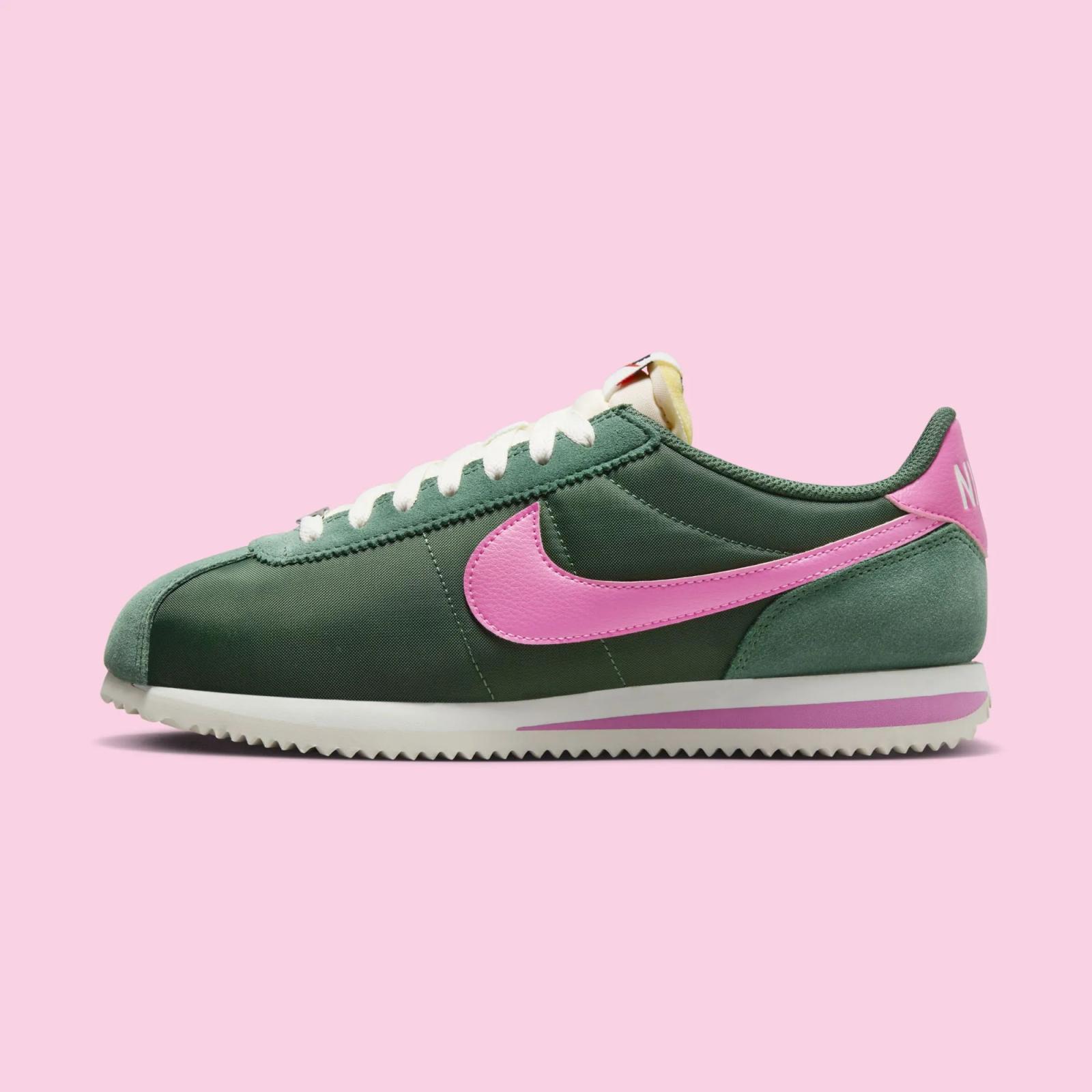 Nike Cortez Textile “Fir / Pinksicle”