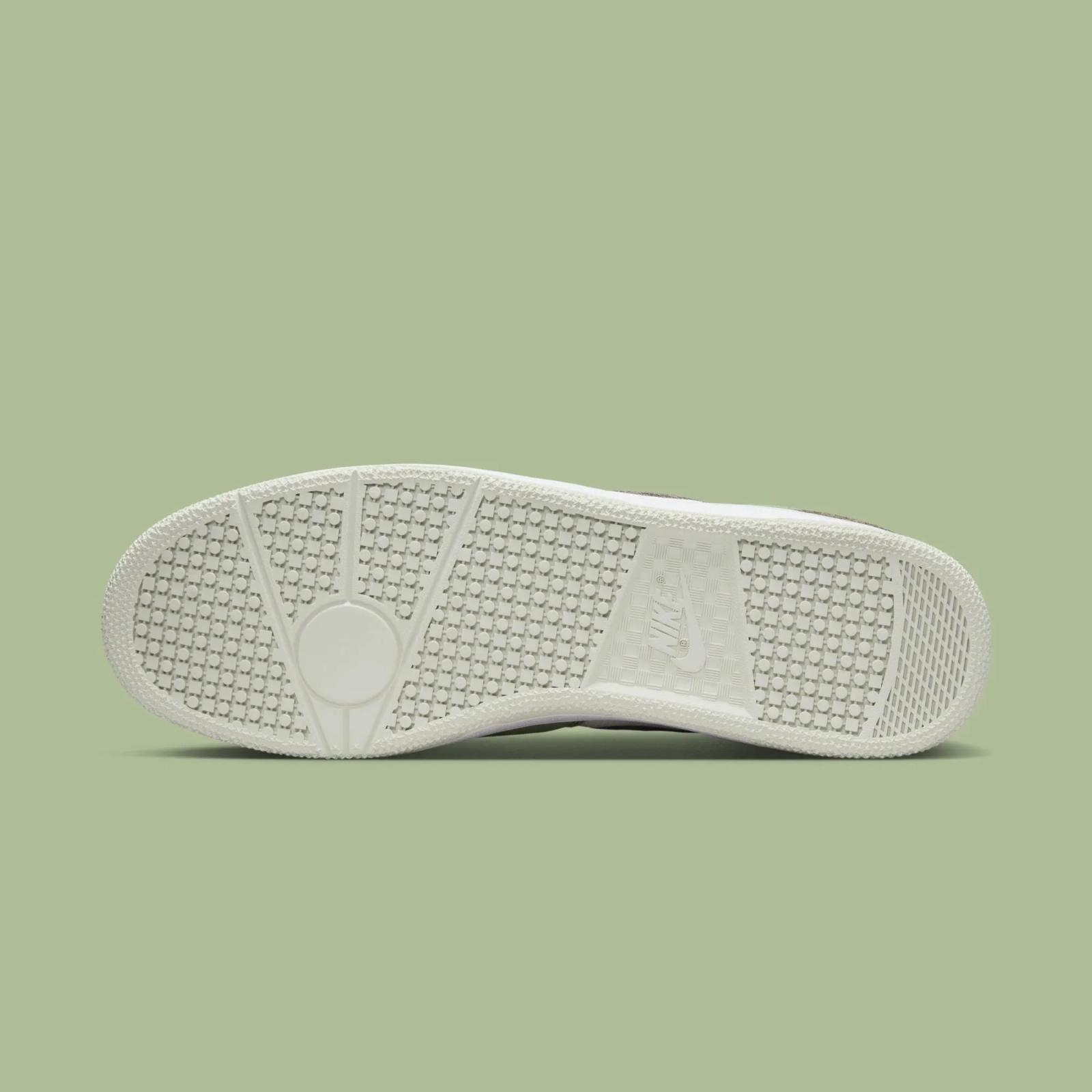 Nike Attack Oil Green FN0648-300