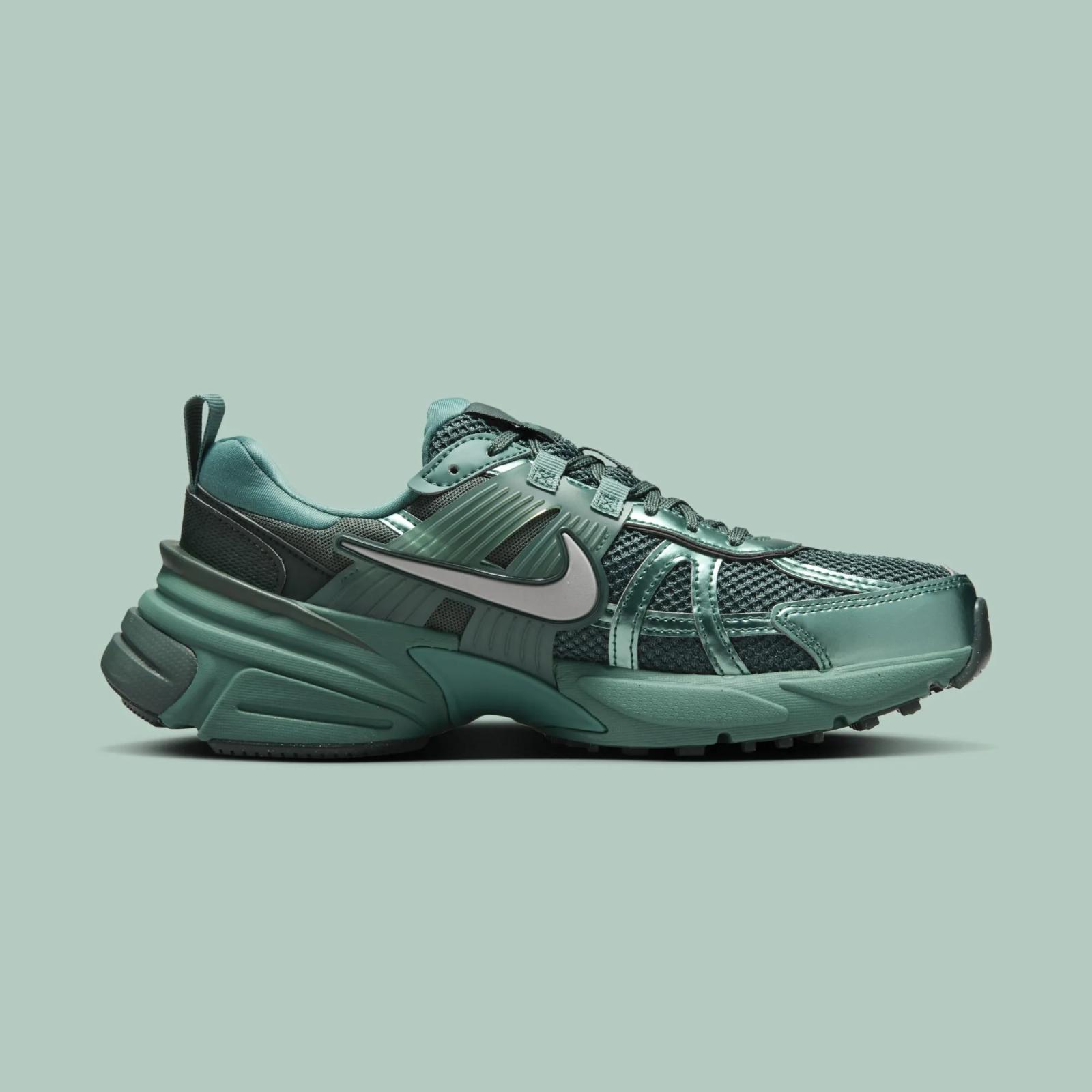 Nike V2K Run SC Bicoastal Vintage Green