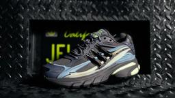 adidas Originals and VIRGINIA Release the Limited-Edition VIRGINIA Adistar Jellyfish in Storm with ØWAY adidas Originals and VIRGINIA Release the Limited-Edition VIRGINIA Adistar Jellyfish in Storm with ØWAY