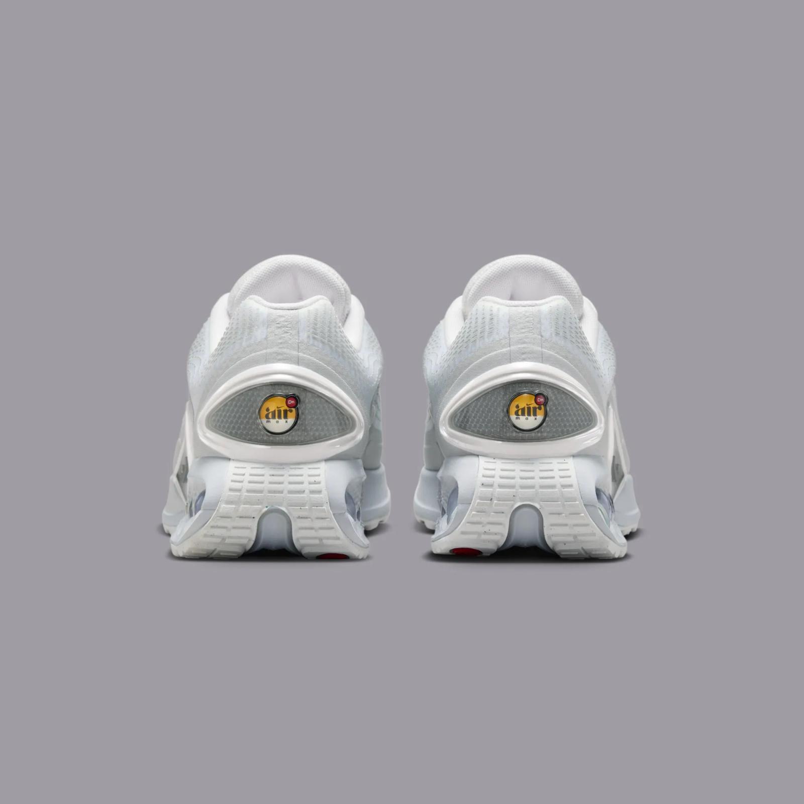 Nike Air Max DN "Metallic Silver" FJ3145-100