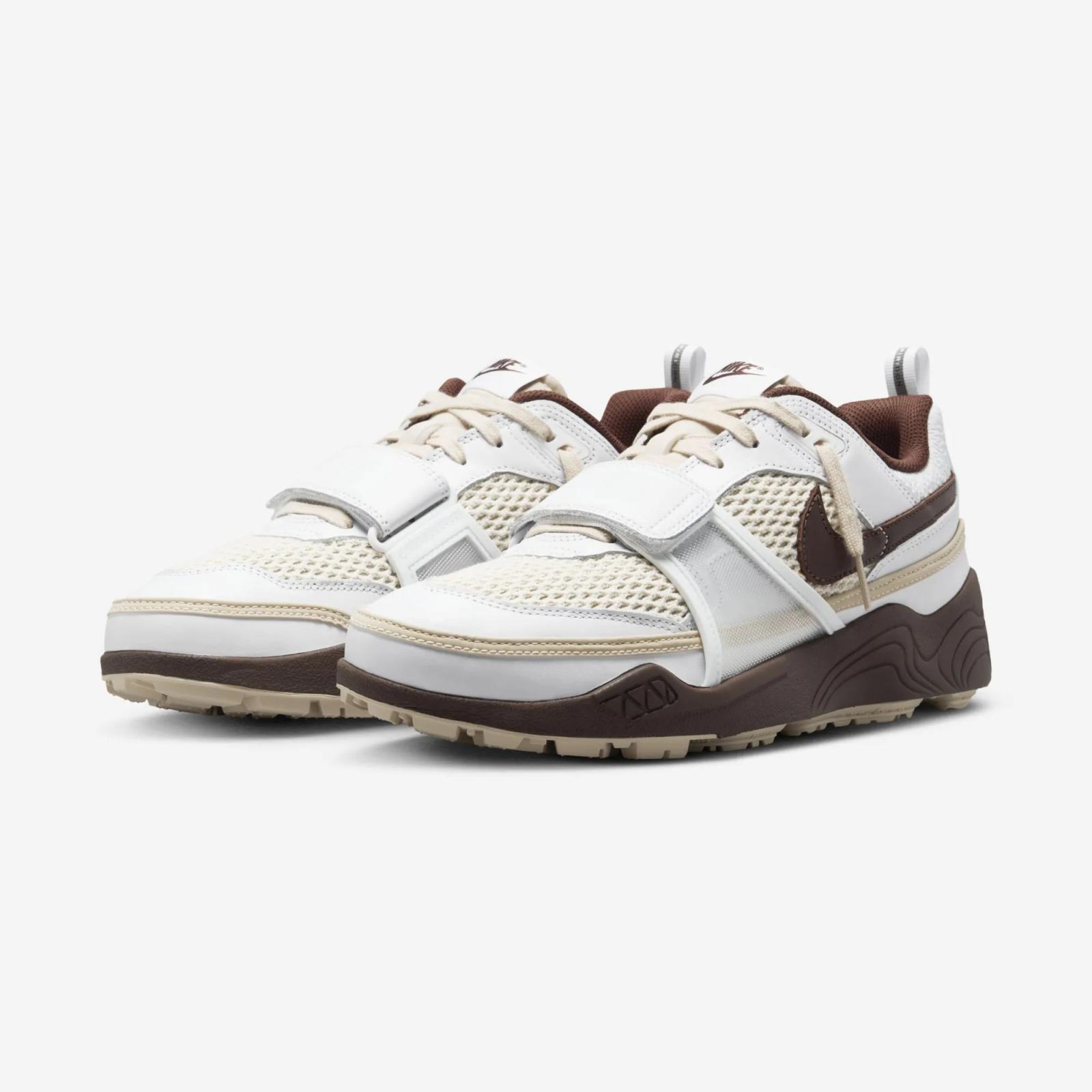 Travis Scott x Nike Zoom Field Jaxx White / Chocolate HQ3073-100