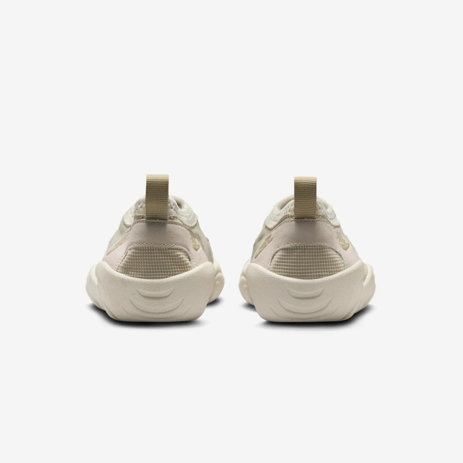 Nike W Aqua Turf Light Orewood Brown FZ5628-100