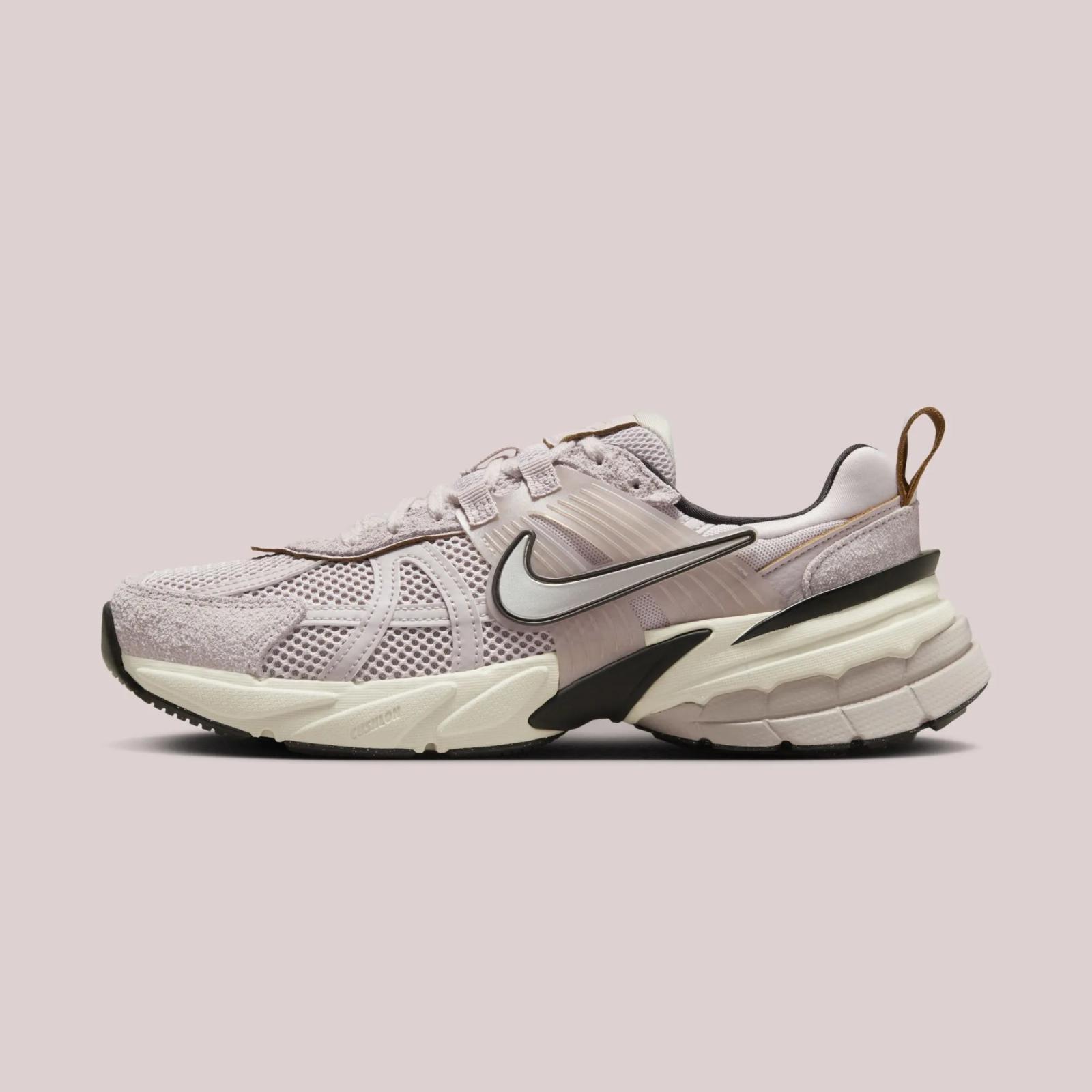 Nike V2K Run Platinum Violet Chrome