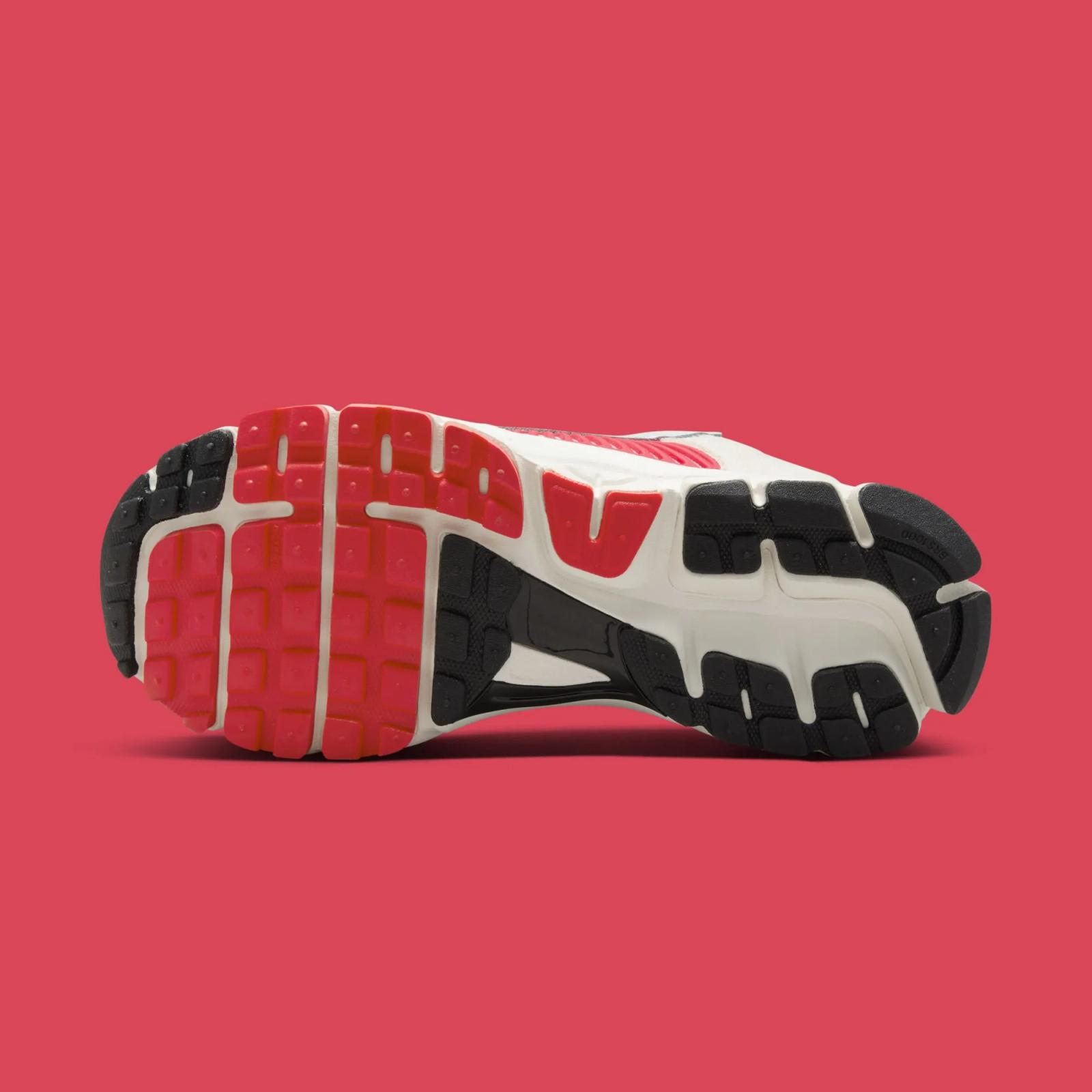 Nike Zoom Vomero 5 "Sail / Siren Red" HF5072-133