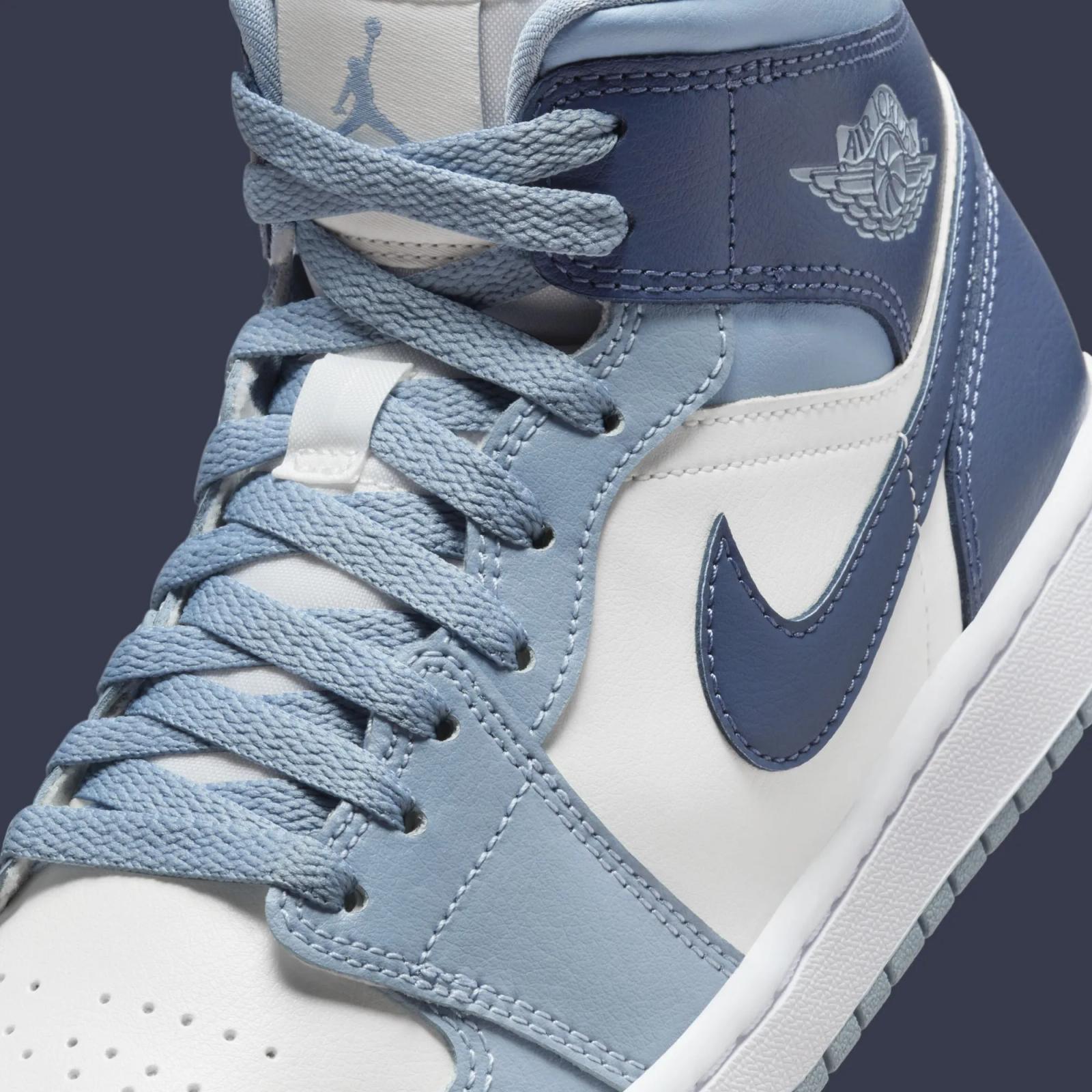 Air Jordan 1 Mid WMNS Diffused Blue