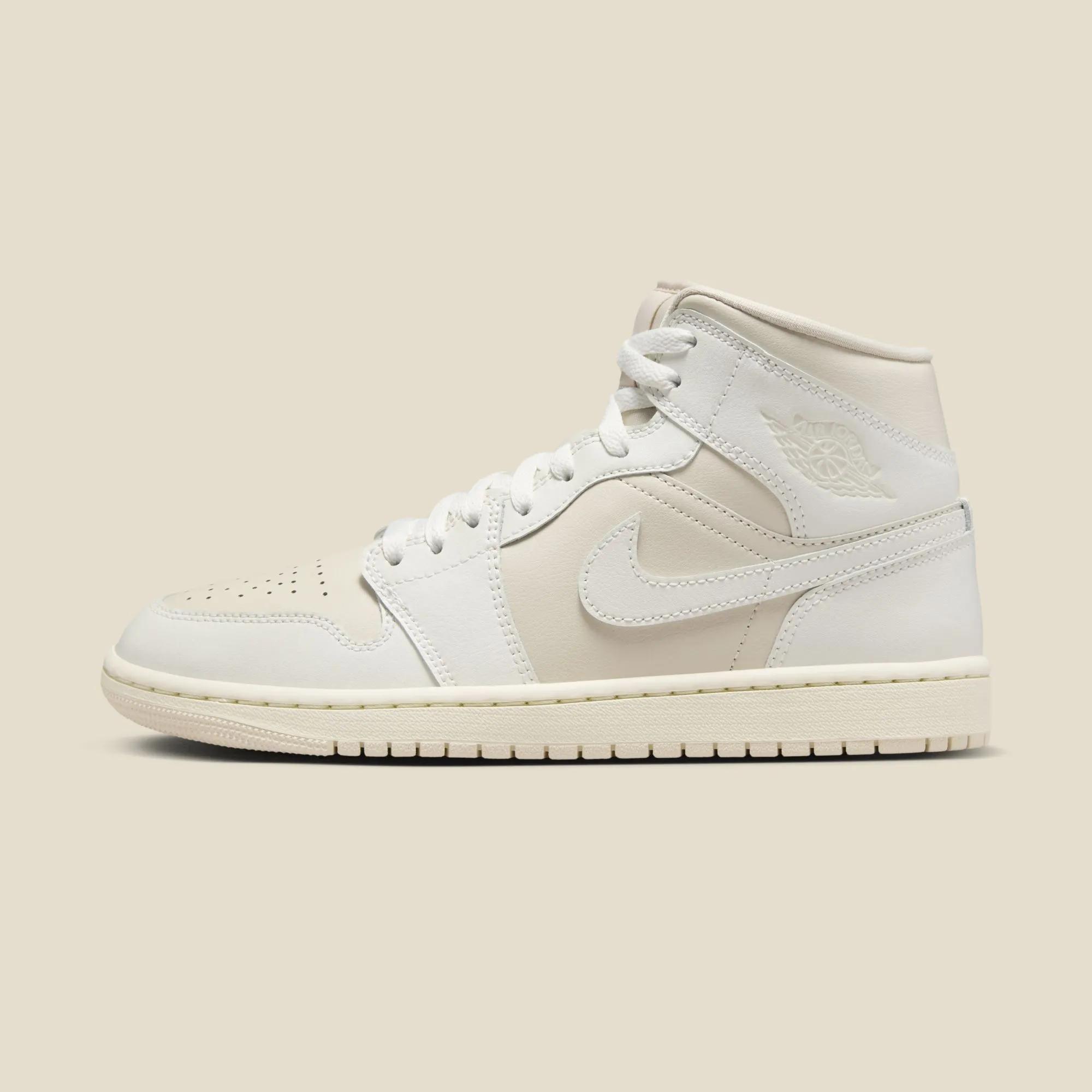 Air Jordan 1 Mid “Legend Light Brown”
