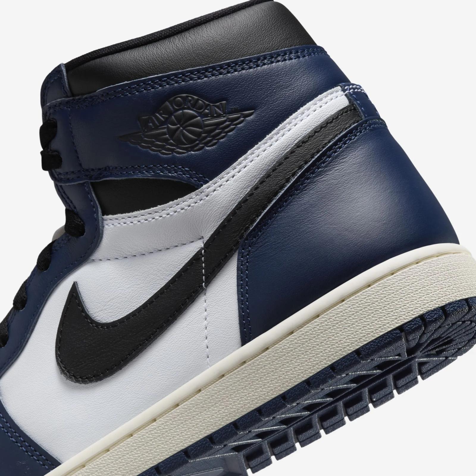 Air Jordan 1 Retro High OG Remastered Midnight Navy DZ5485-401