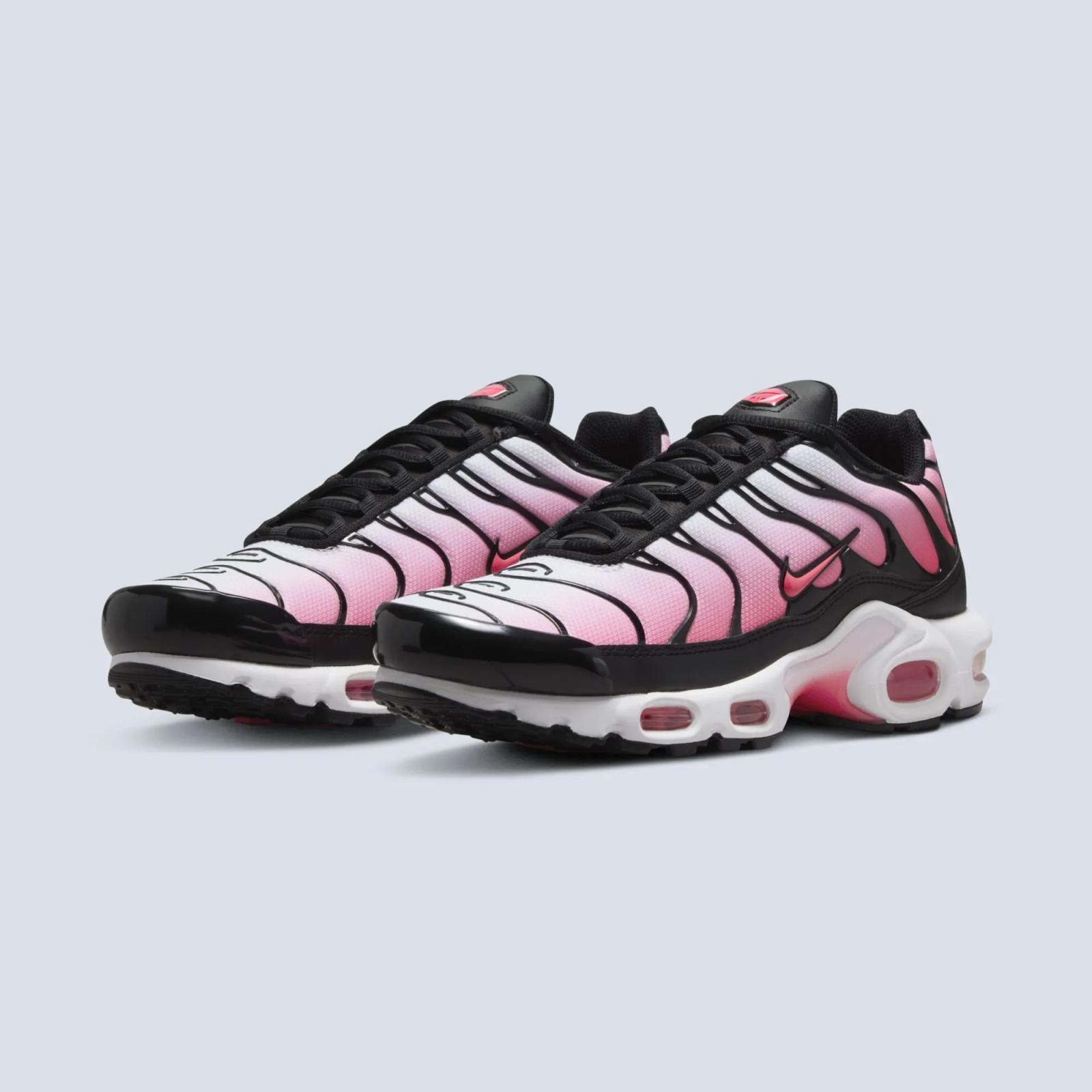 Nike Air Max Plus Black / Hot Punch DZ3670-002