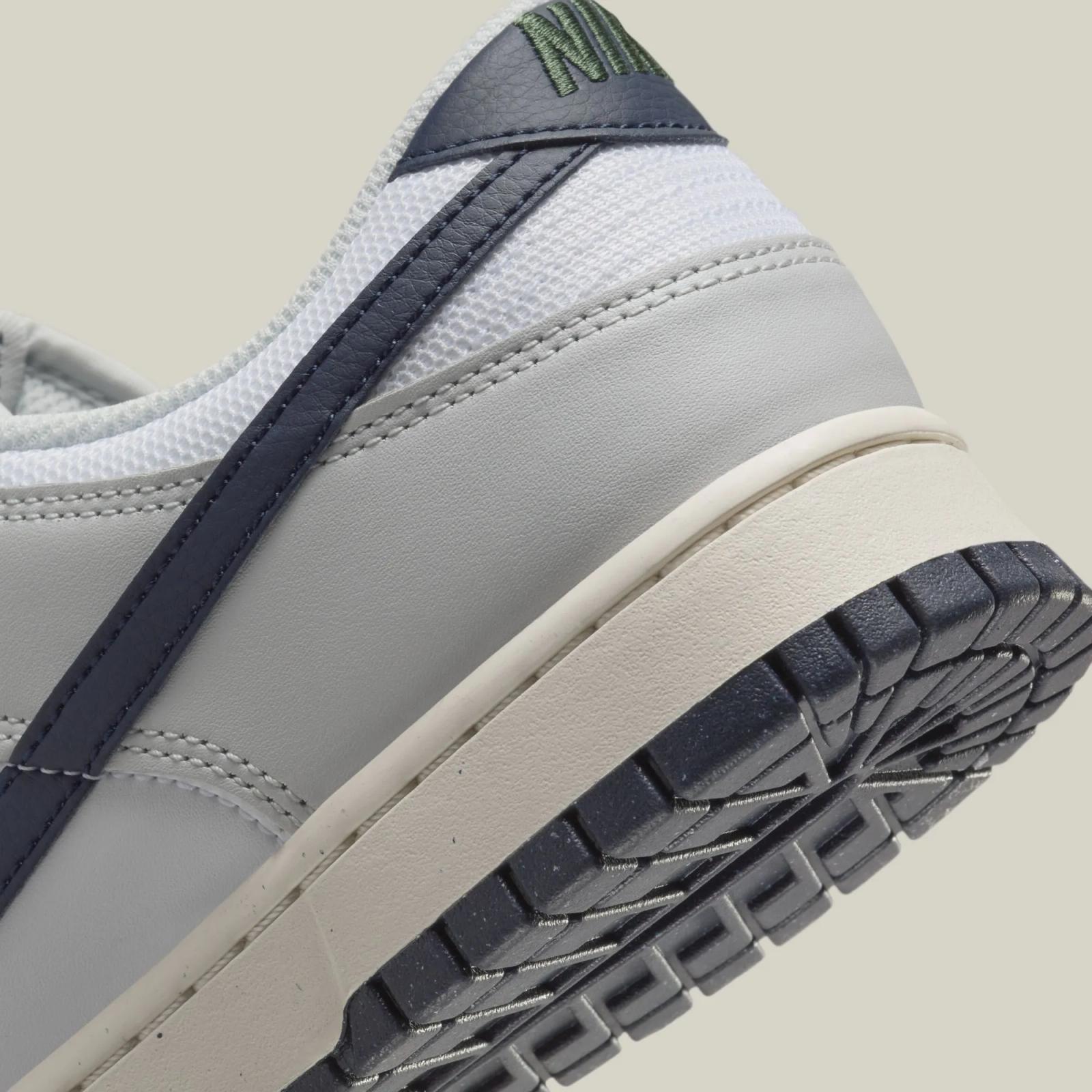 Nike Dunk Low Next Nature Photon Dust