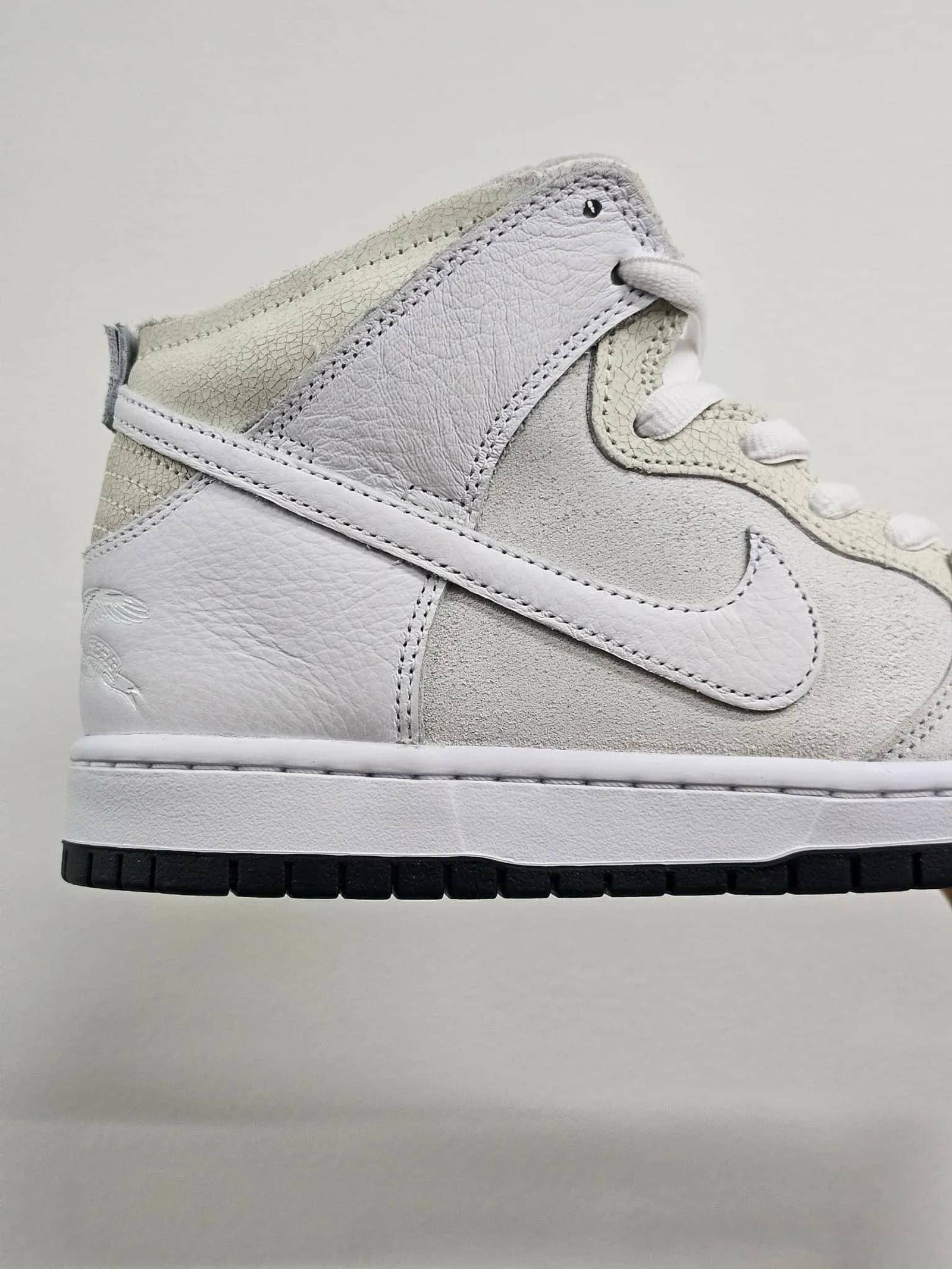 Antihero x Nike SB Dunk High QS "White / Black" HM5837-100