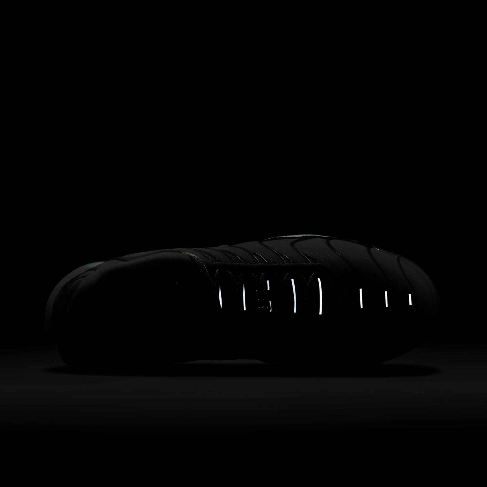 Nike Air Max Plus SE "First Use" returns in 2026