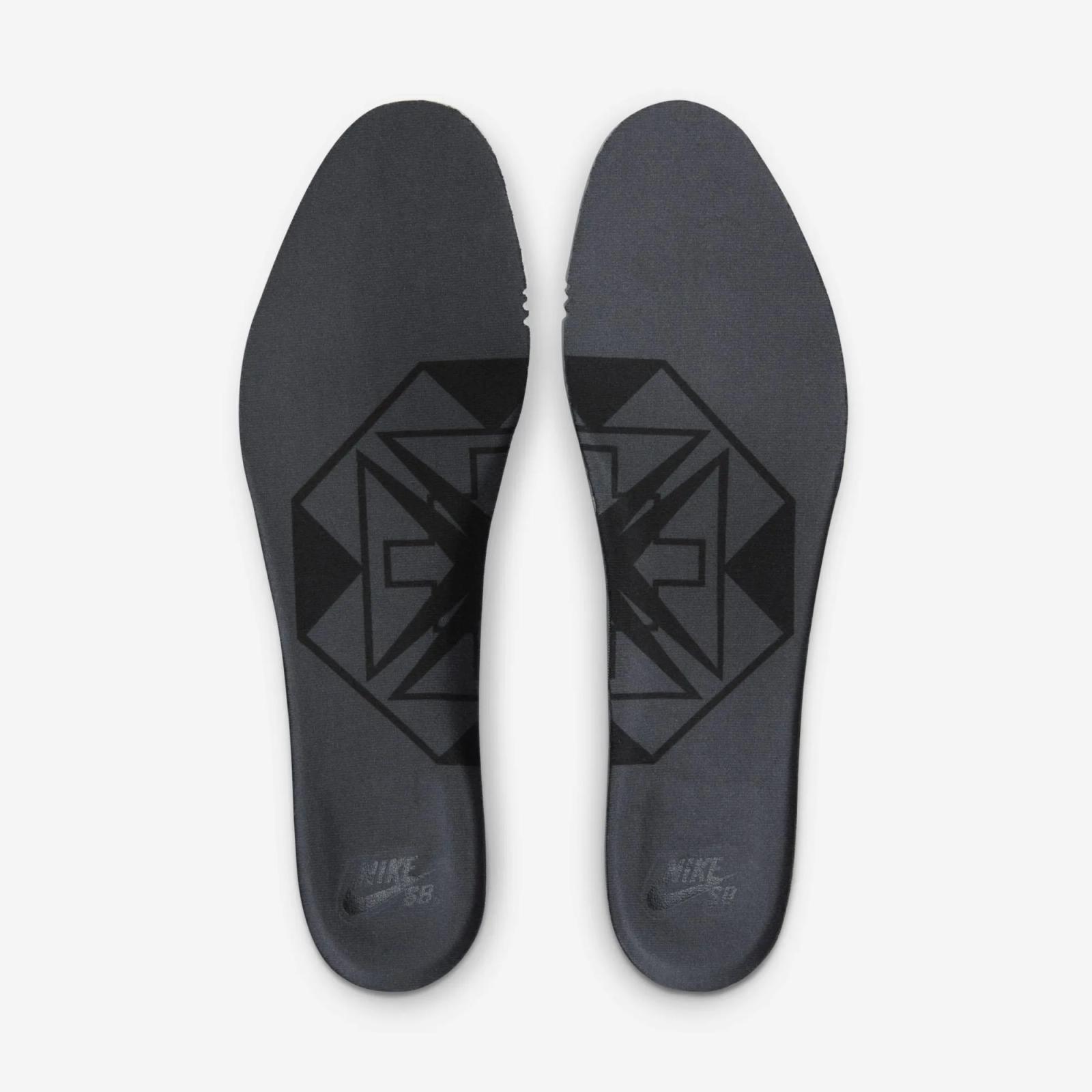 Di'orr Greenwood x Nike SB Zoom Blazer Mid FQ0792-001