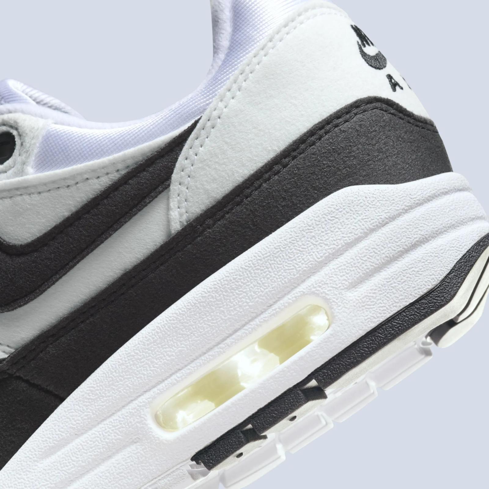 Nike Air Max 1 WMNS Black White