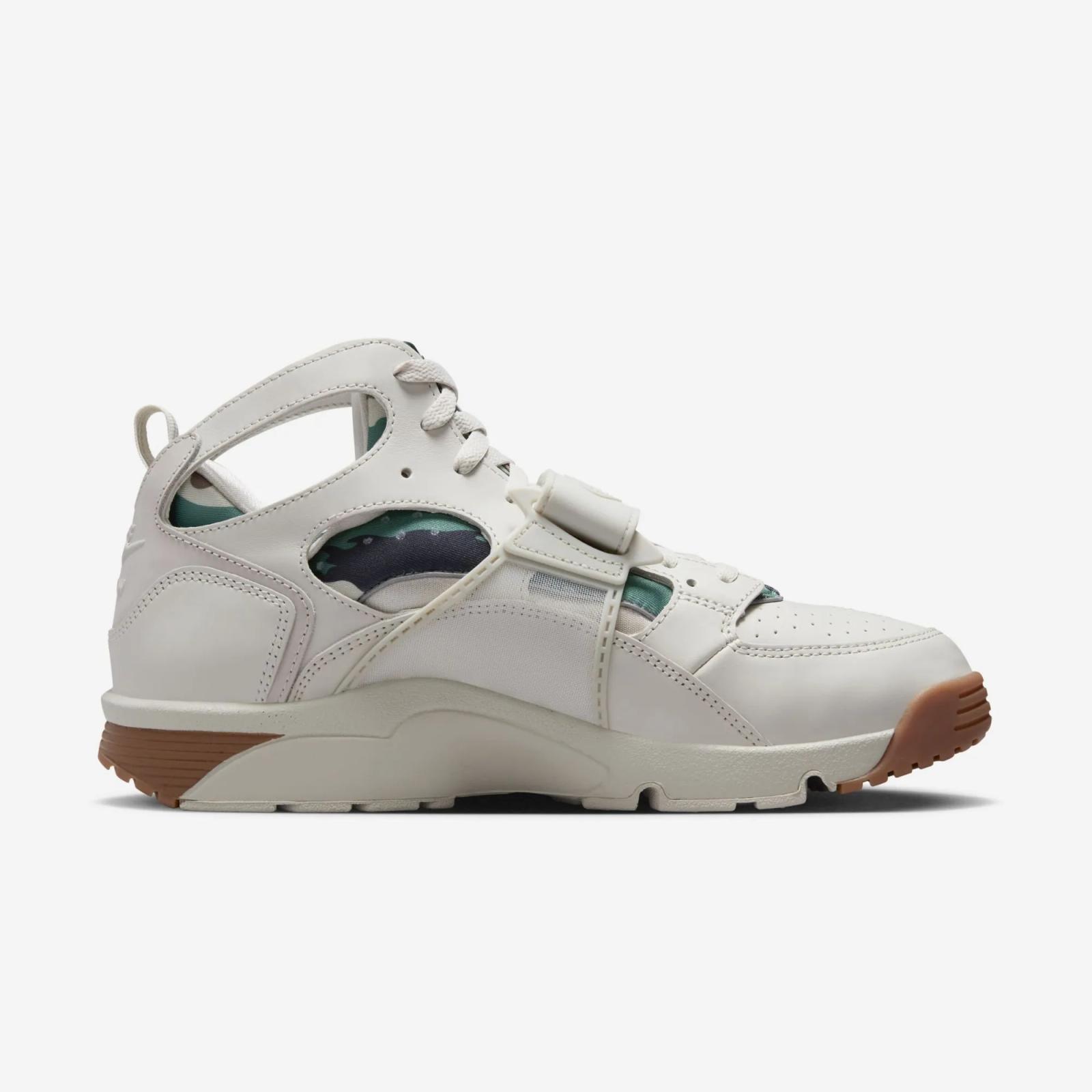 Corteiz x Nike Air Trainer Huarache Light Bone FQ8793-002