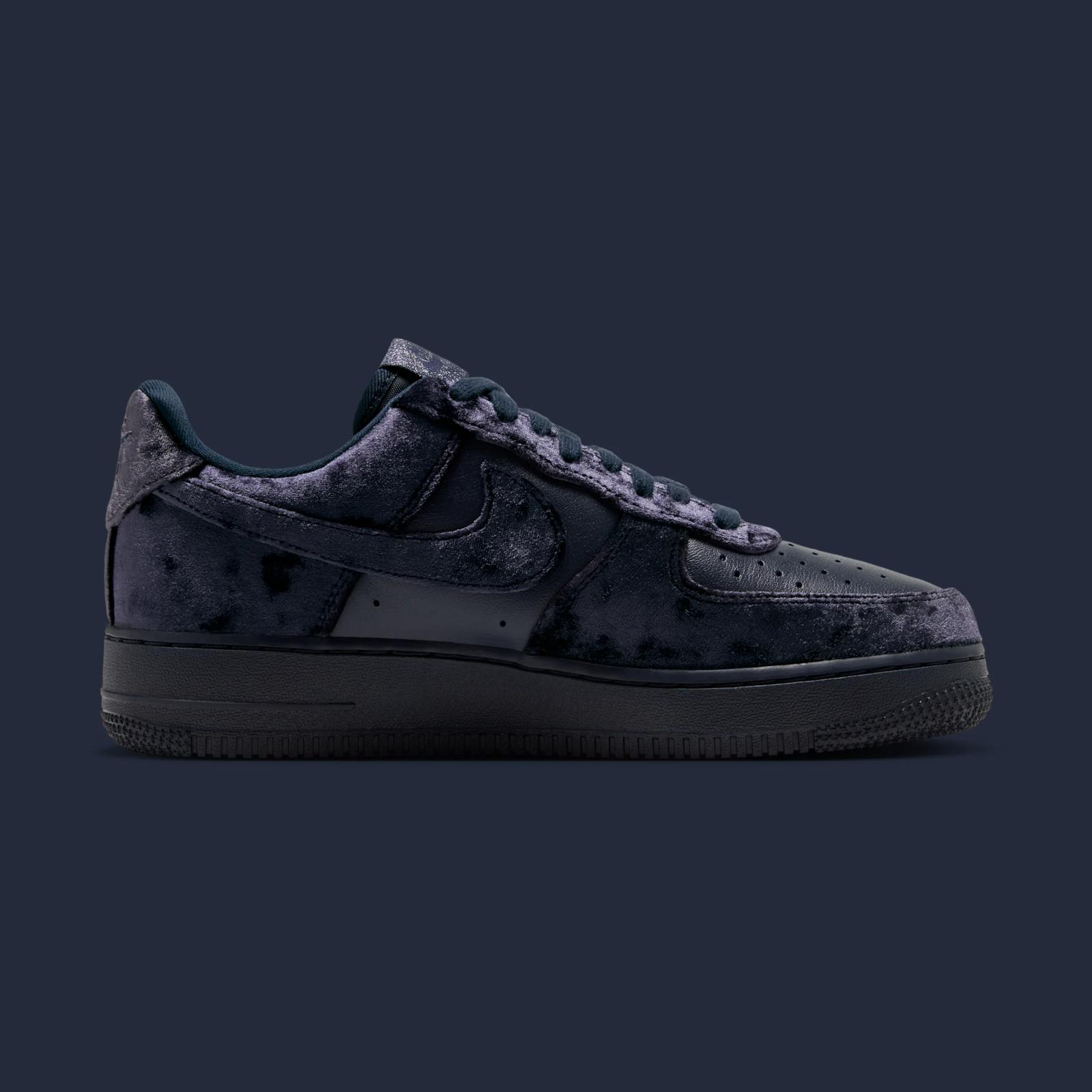 Nike Air Force 1 Low SE W "Dark Obsidian" drops in 2026