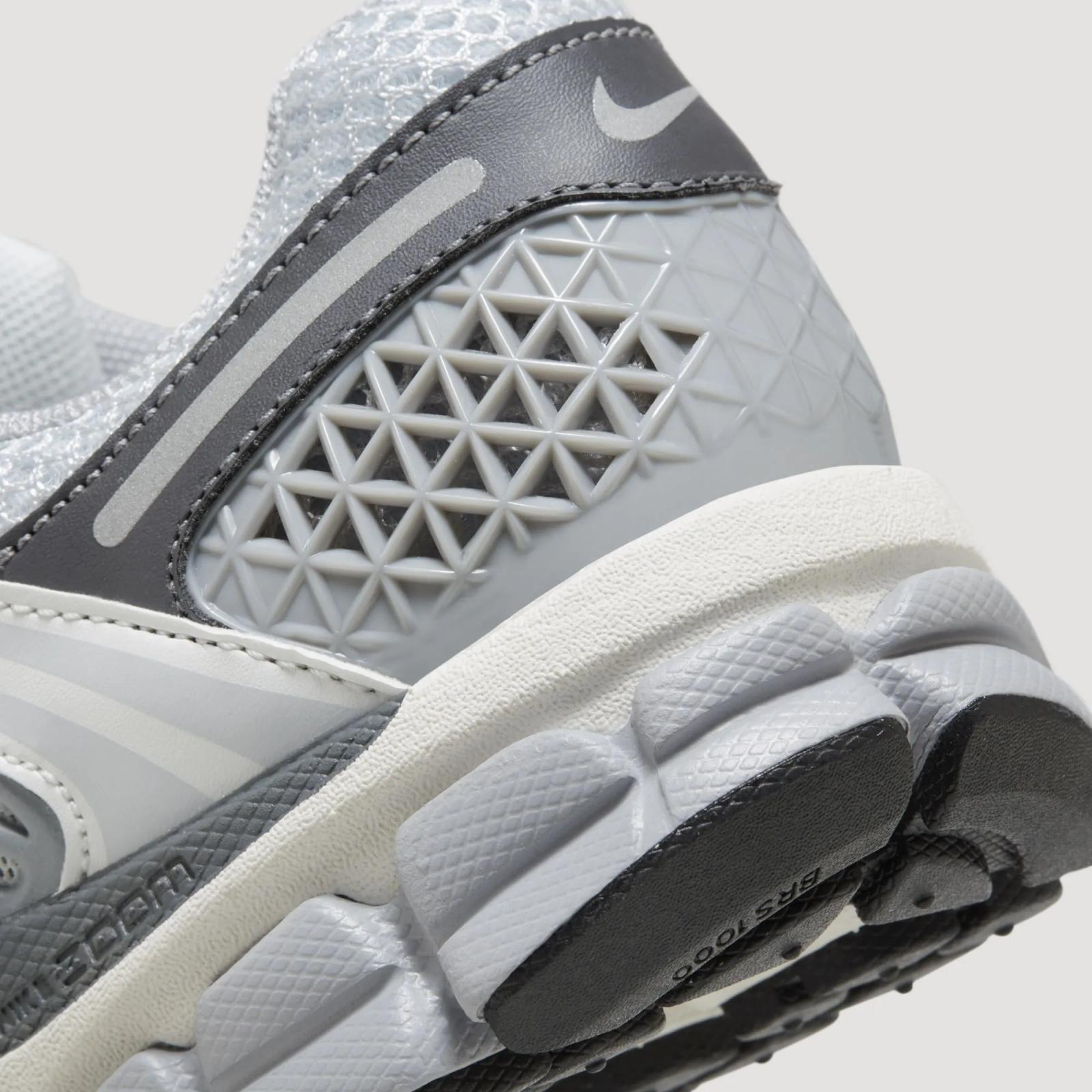 Nike Zoom Vomero 5 Pure Platinum FD9919-001