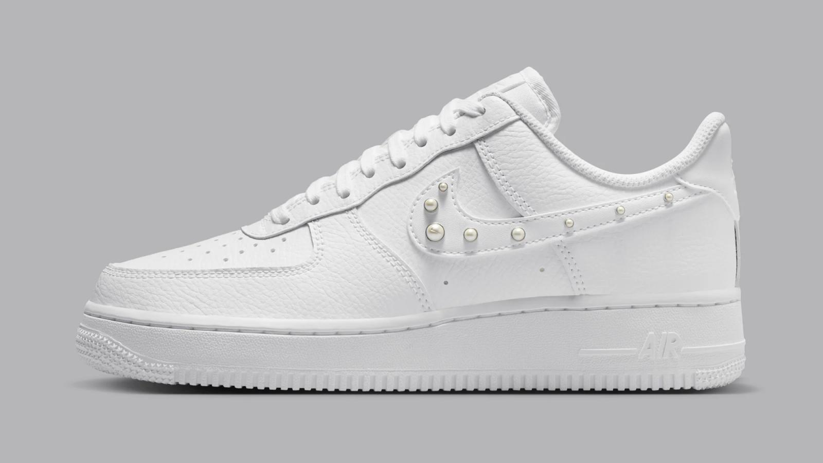 Nike Air Force 1 Low W "White & Metallic" drops in 2026