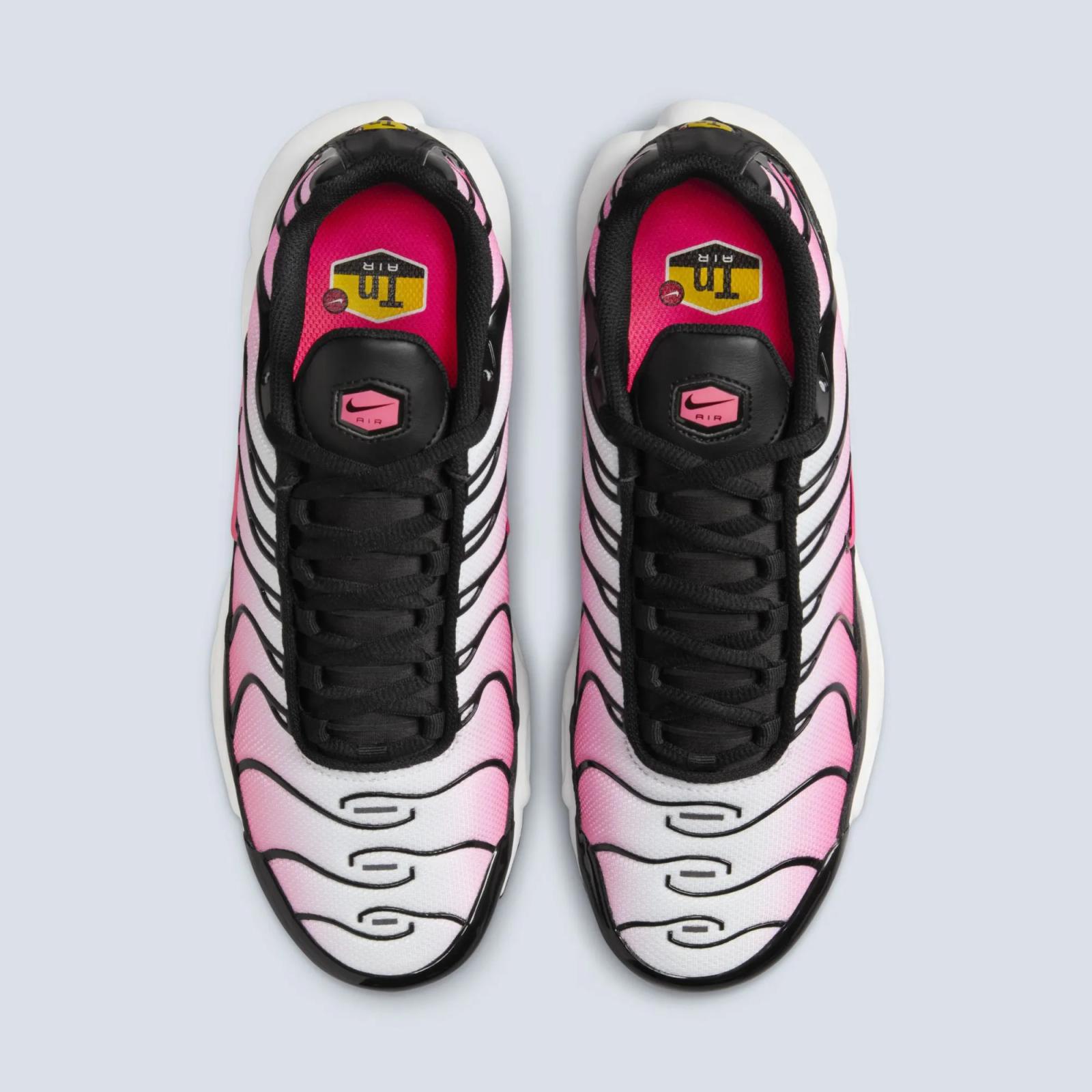 Nike Air Max Plus Black / Hot Punch DZ3670-002